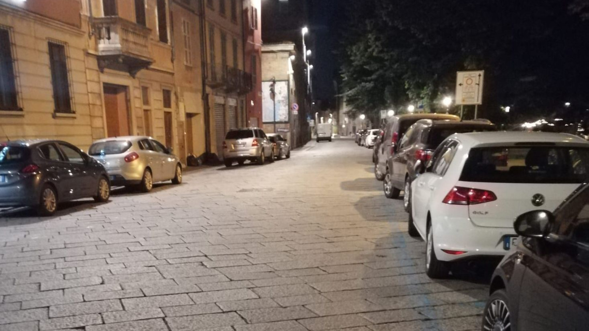 Potenziata l’illuminazione in via Genova e via Roma. Transenne in Cittadella