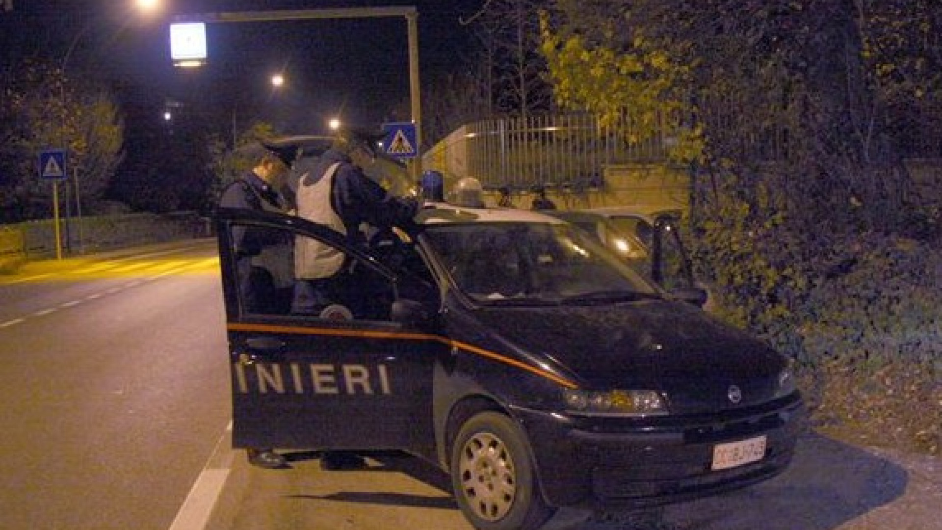 Ruba un'auto a Rivergaro: inseguito e arrestato dai carabinieri