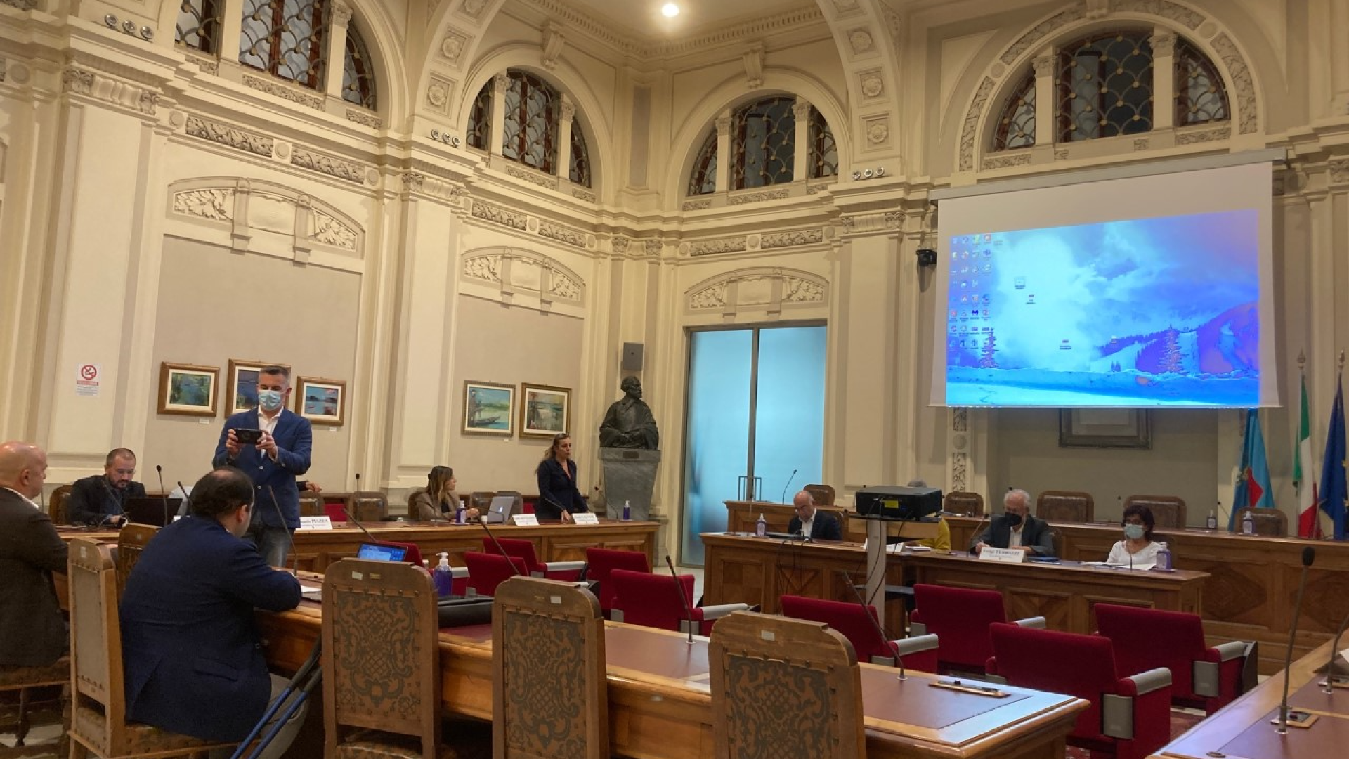 In Provincia l’ultimo consiglio prima del voto. “Servono fondi per i ponti”