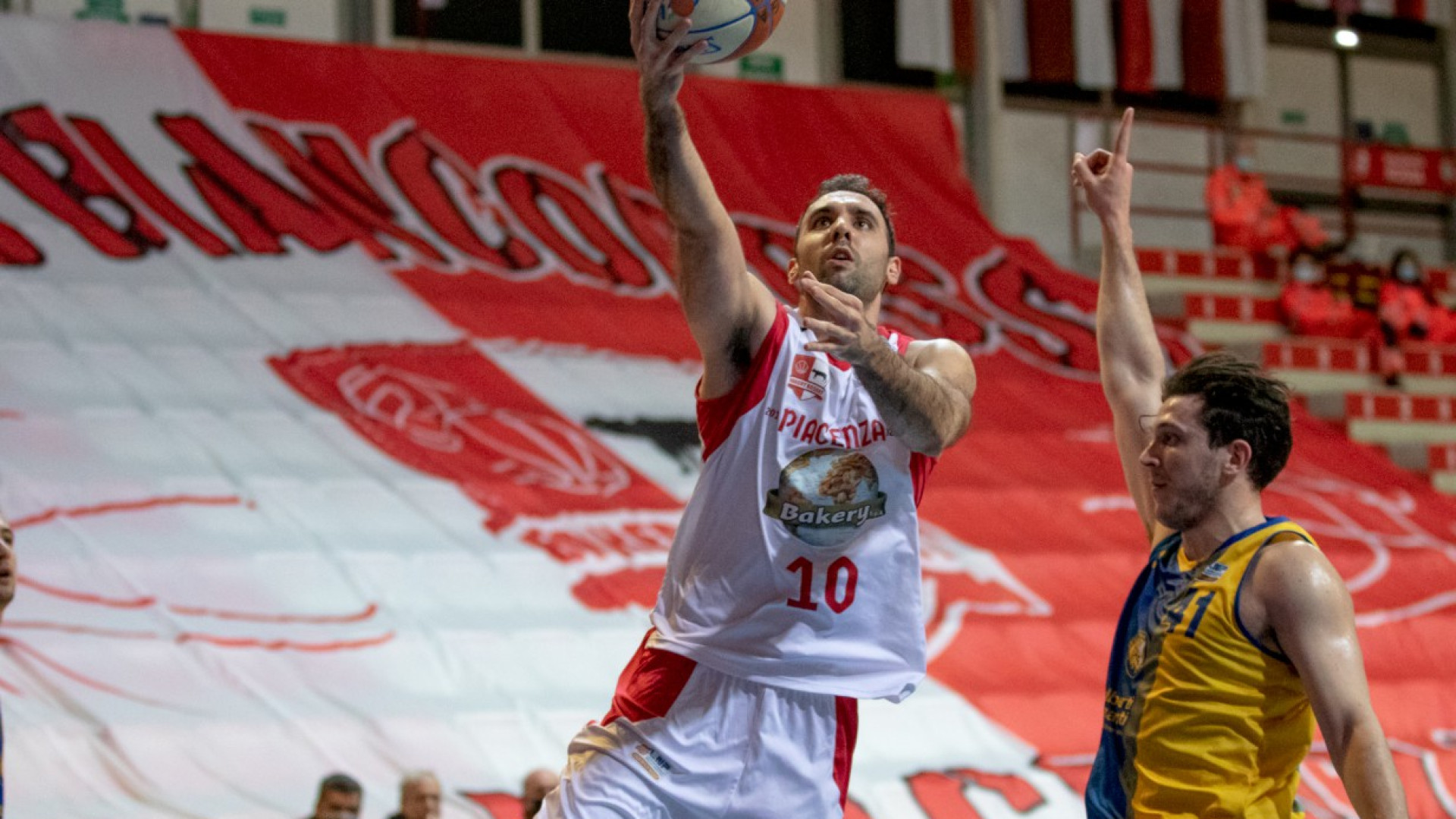 Basket, una Bakery da favola batte Livorno e conquista la finale di Coppa Italia