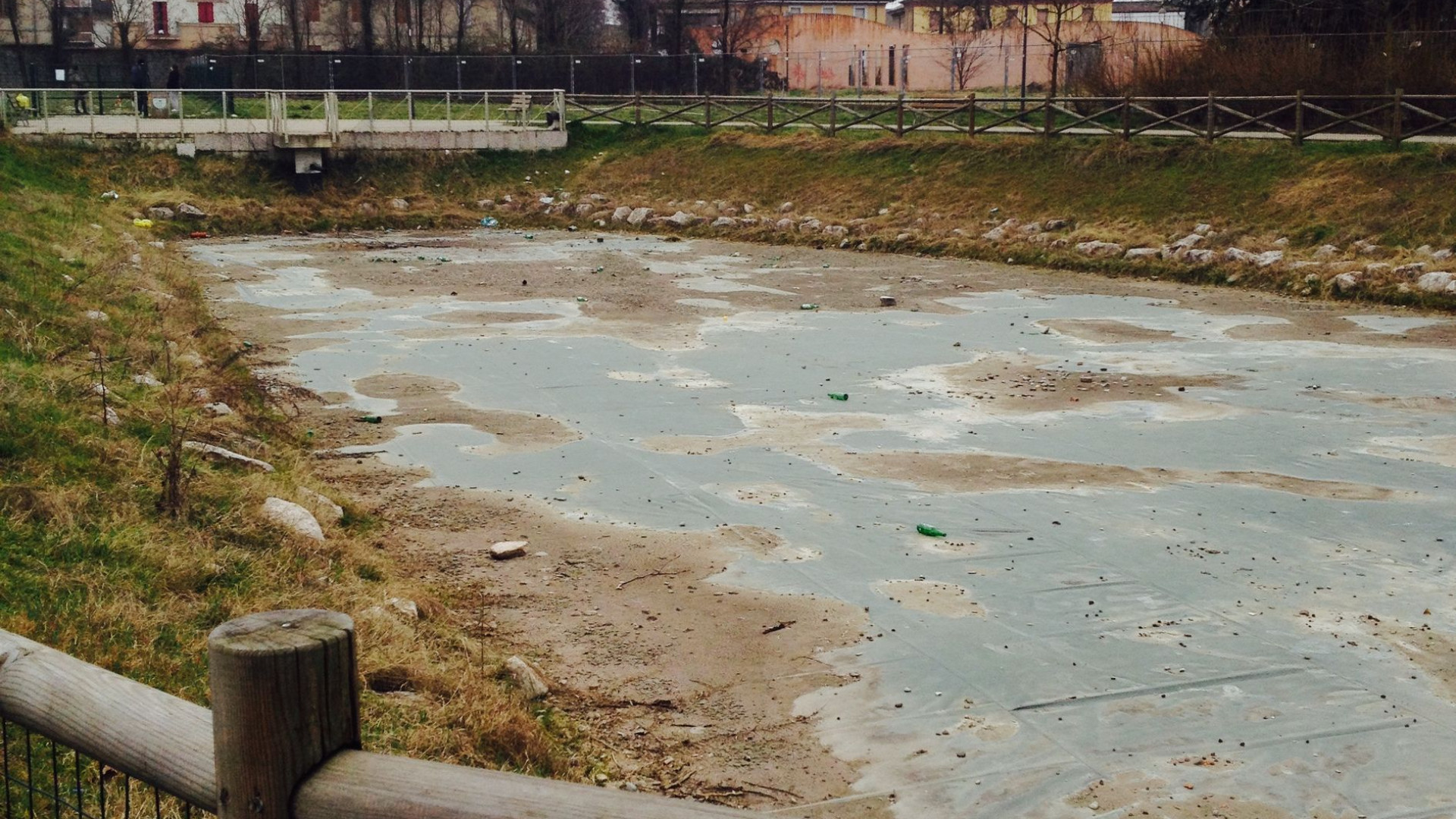 Ex Unicem, "là dove c'era il lago ora c'è"...una discarica