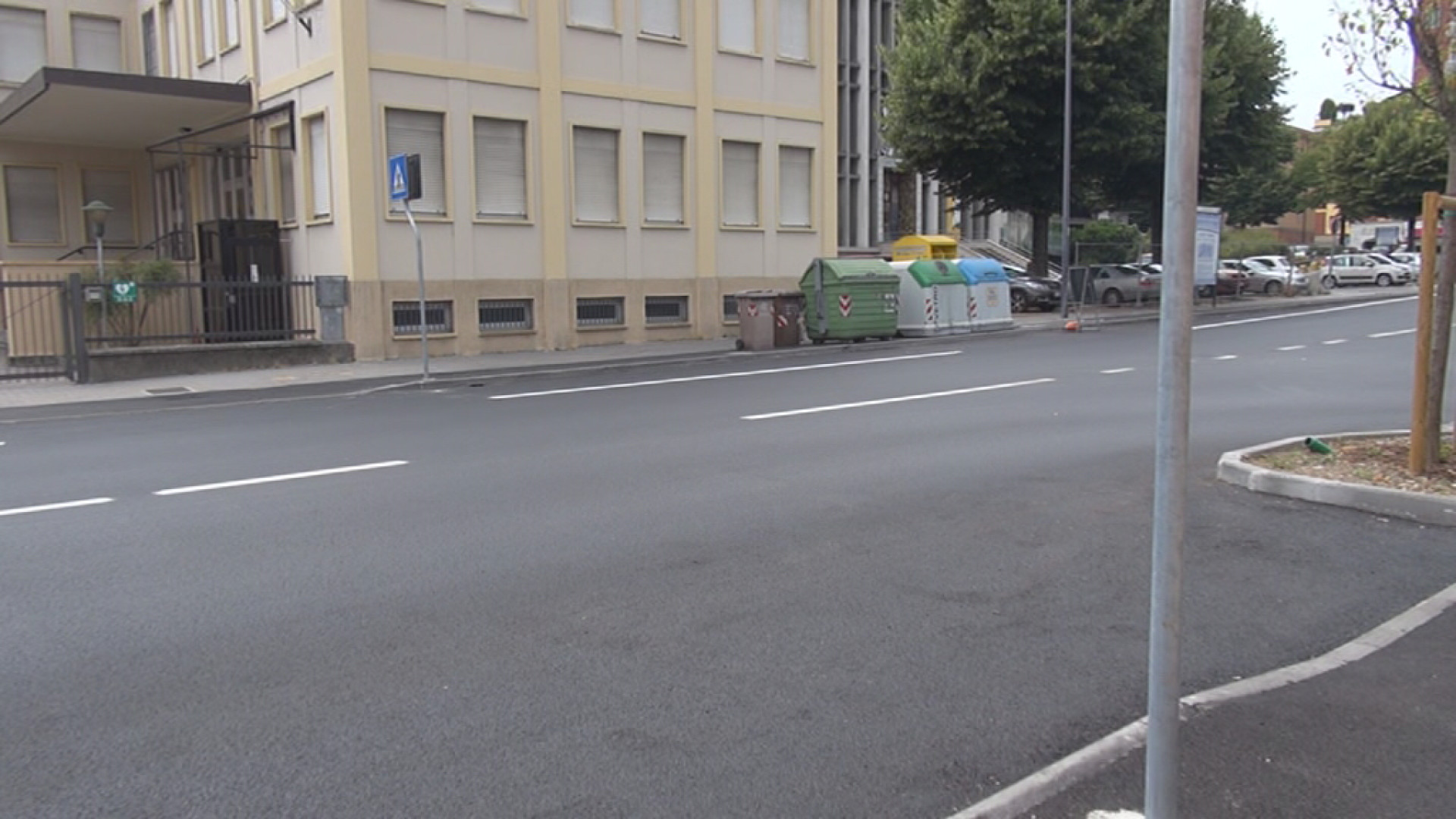 Via Dante-via Poggi, residenti e commercianti: "Incrocio pericoloso da mesi"