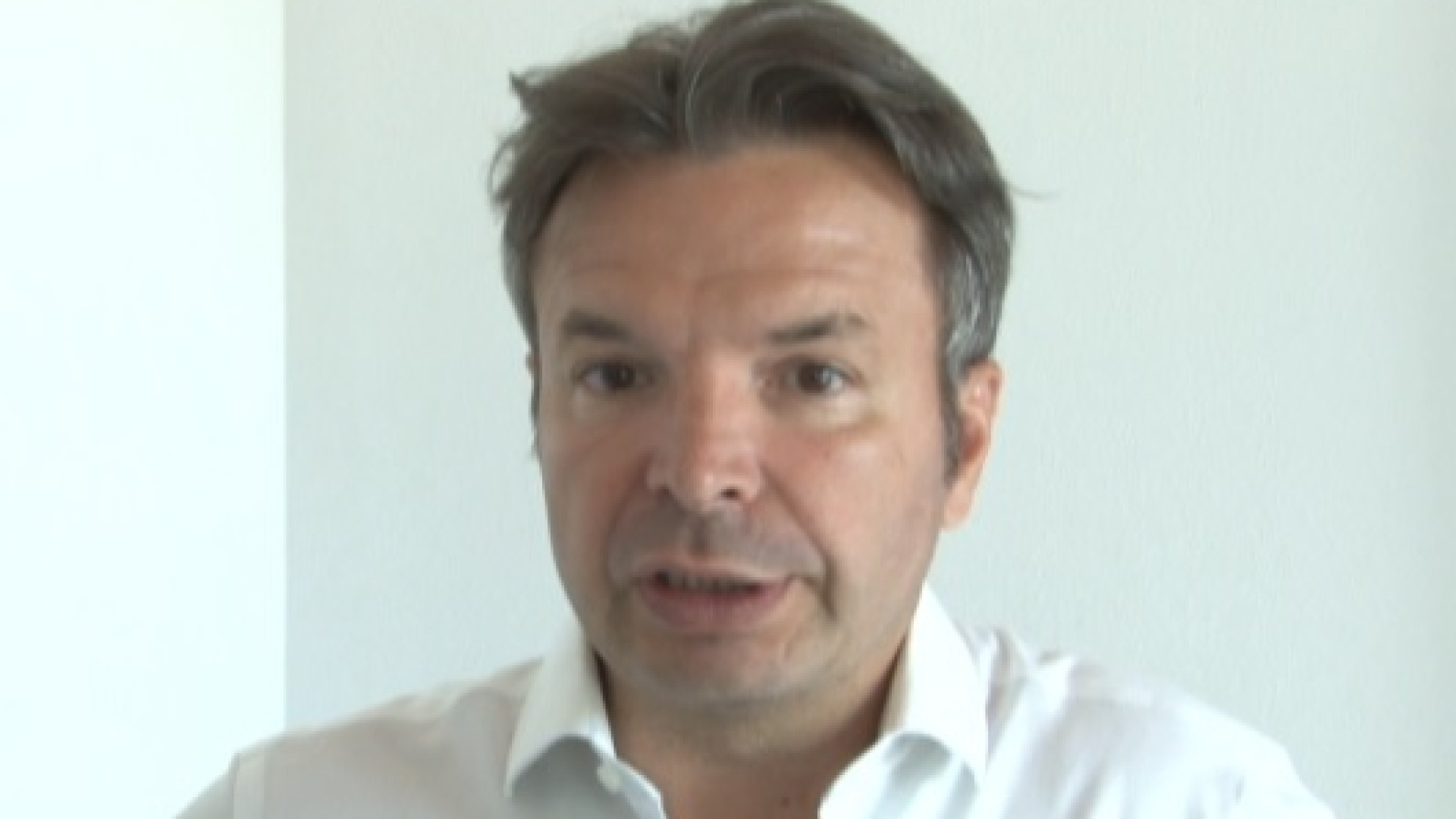 Ucraina aggredita in centro, il testimone: "Terrificante, ho chiamato subito la polizia"