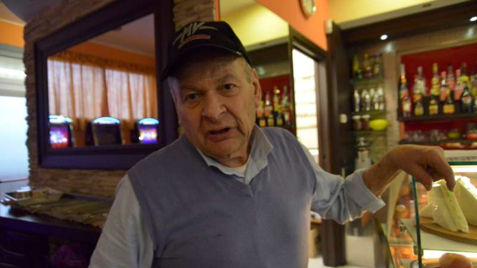 Rubate le bionde: ancora una spaccata al G-Bar, l'ultima una settimana fa