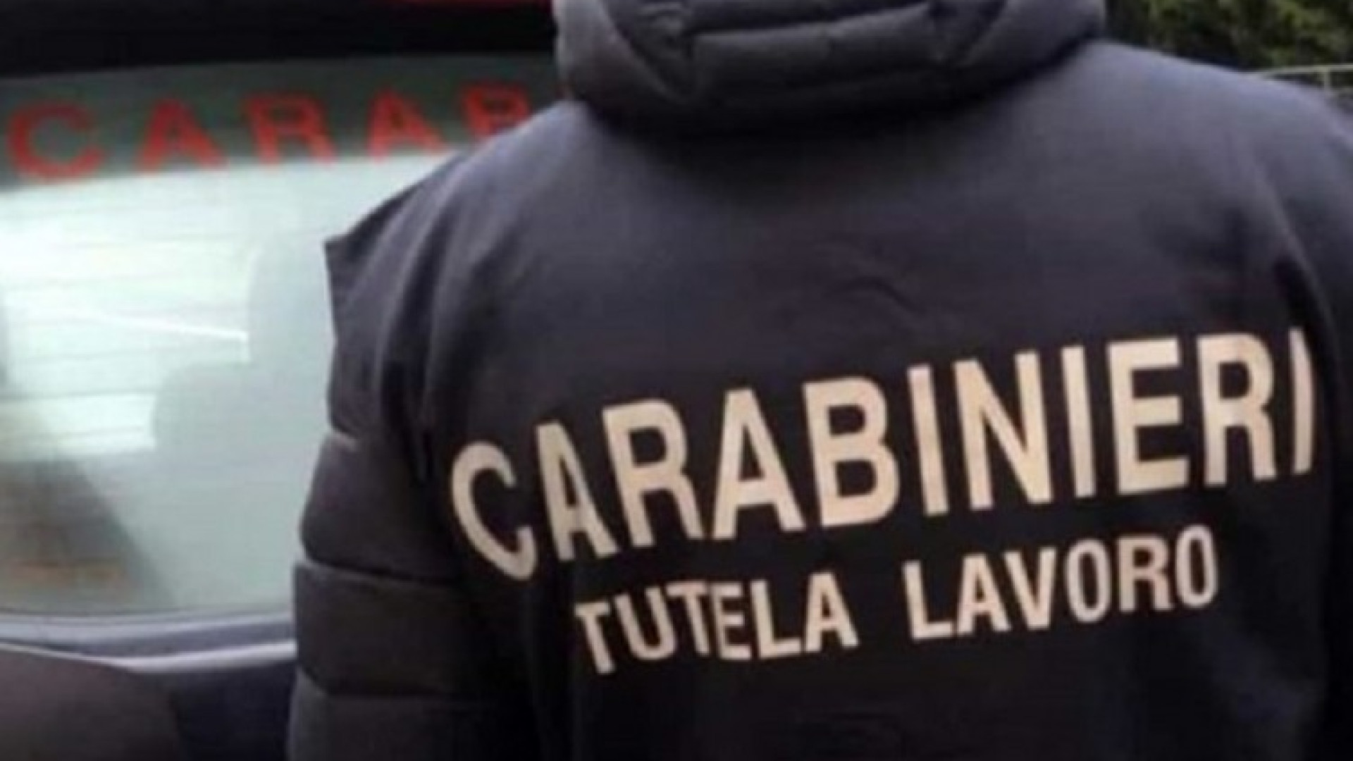 Al circolo notturno tutte le lavoratrici in nero: maxi multa da 41mila euro