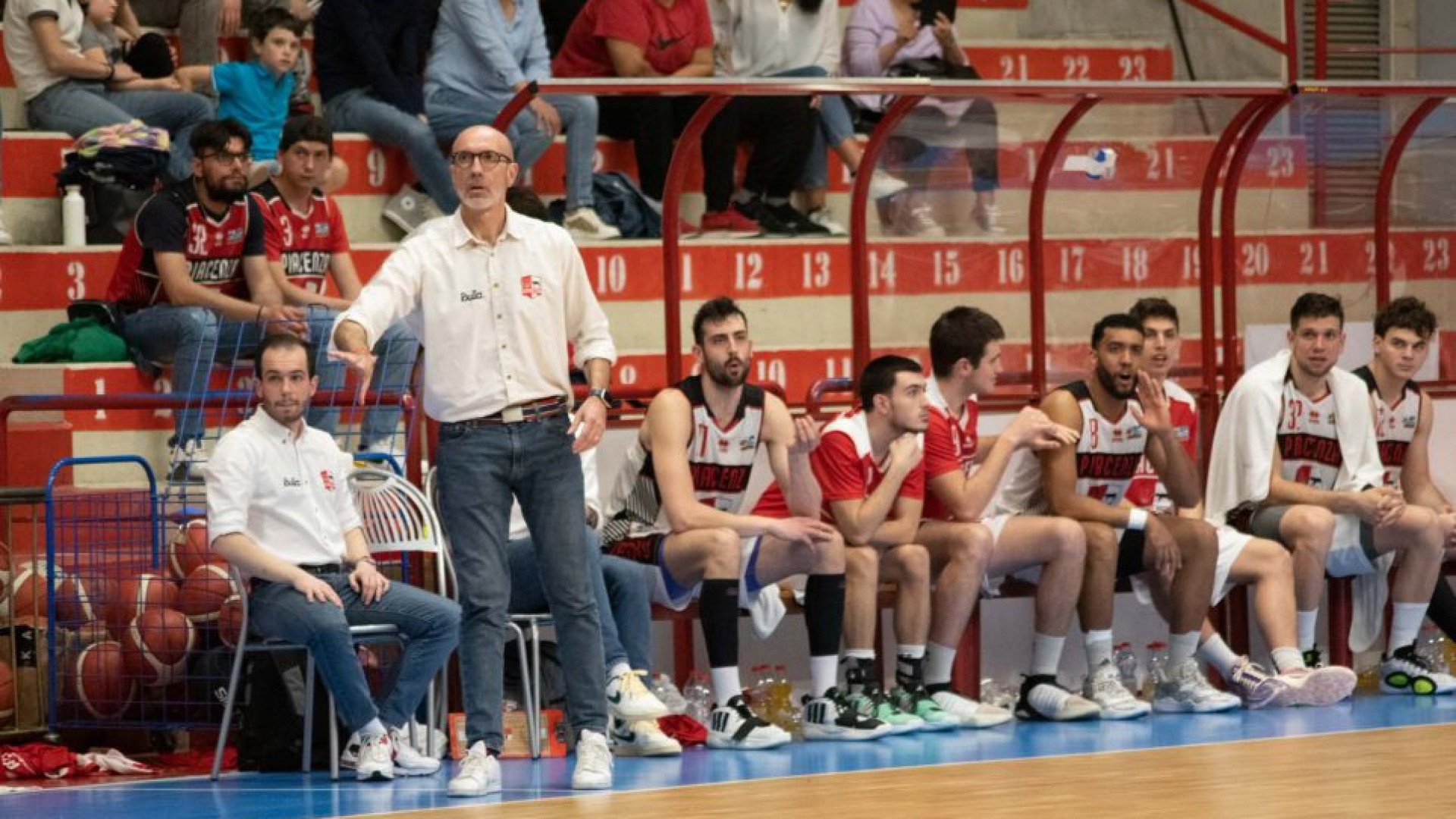 Bakery superata in volata da Jesi: addio play off tra gli applausi