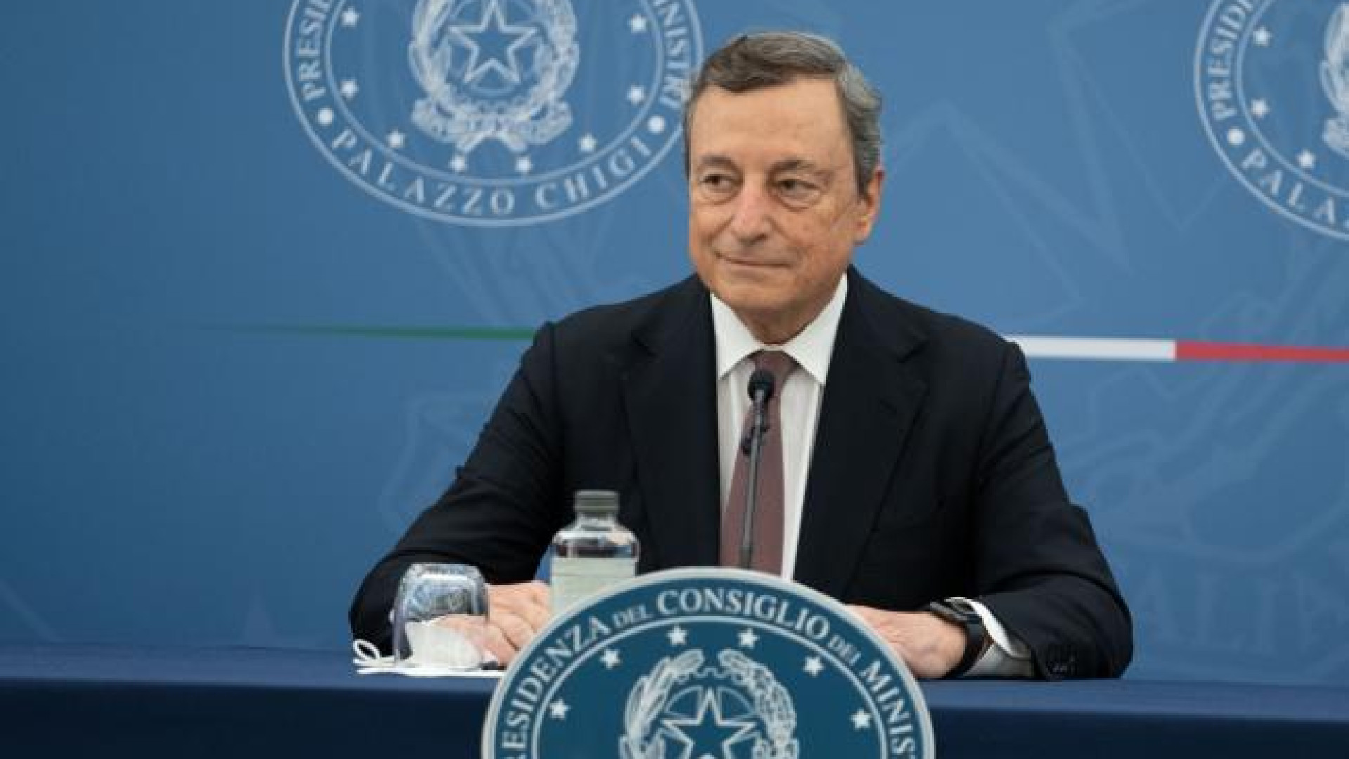 Green pass nei negozi, firmato il decreto. Ecco dove non servirà dal 1 febbraio