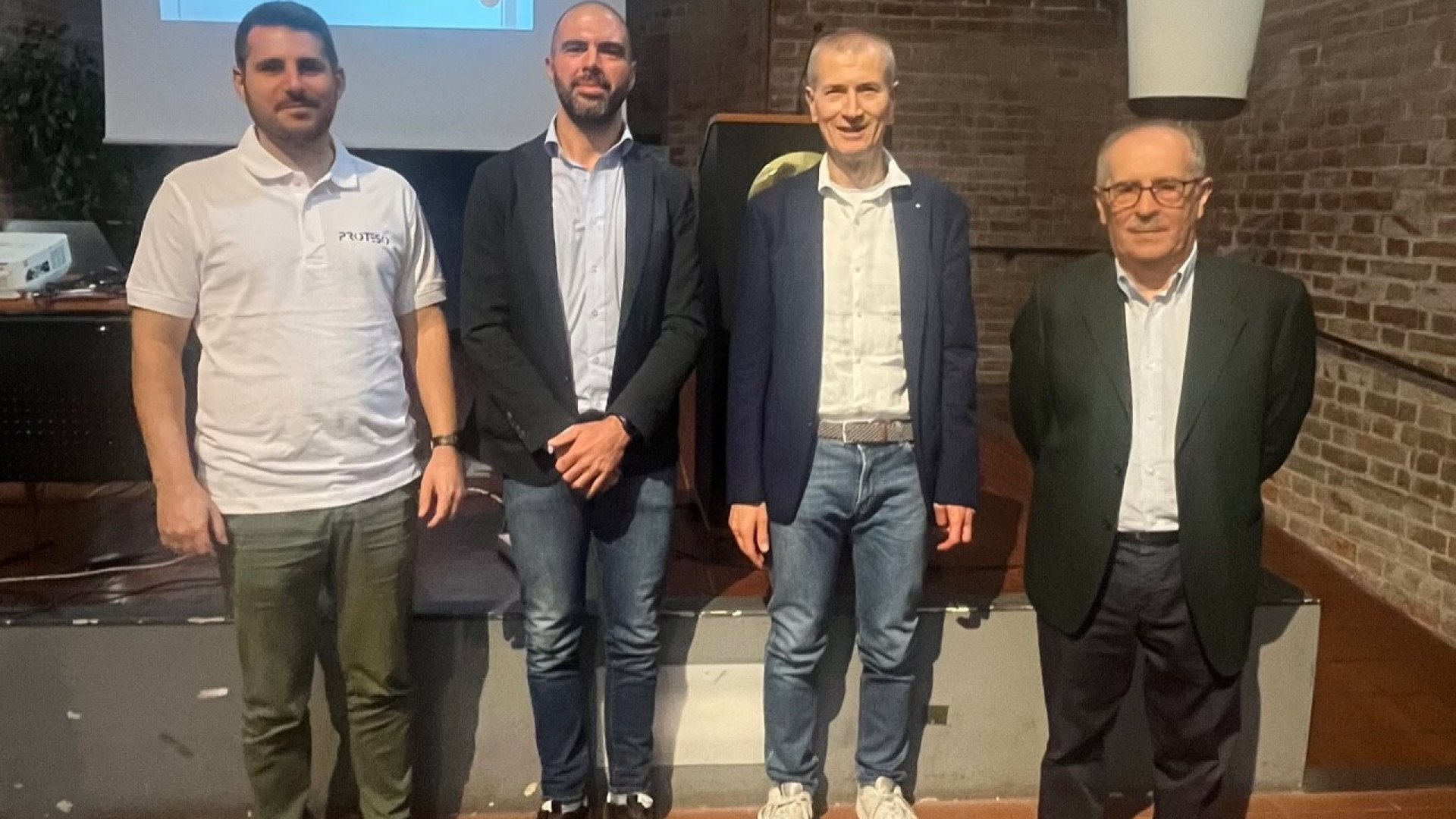 Schiena e lavori usuranti, ci pensa l'esoscheletro. Confapi Sanità fa scuola