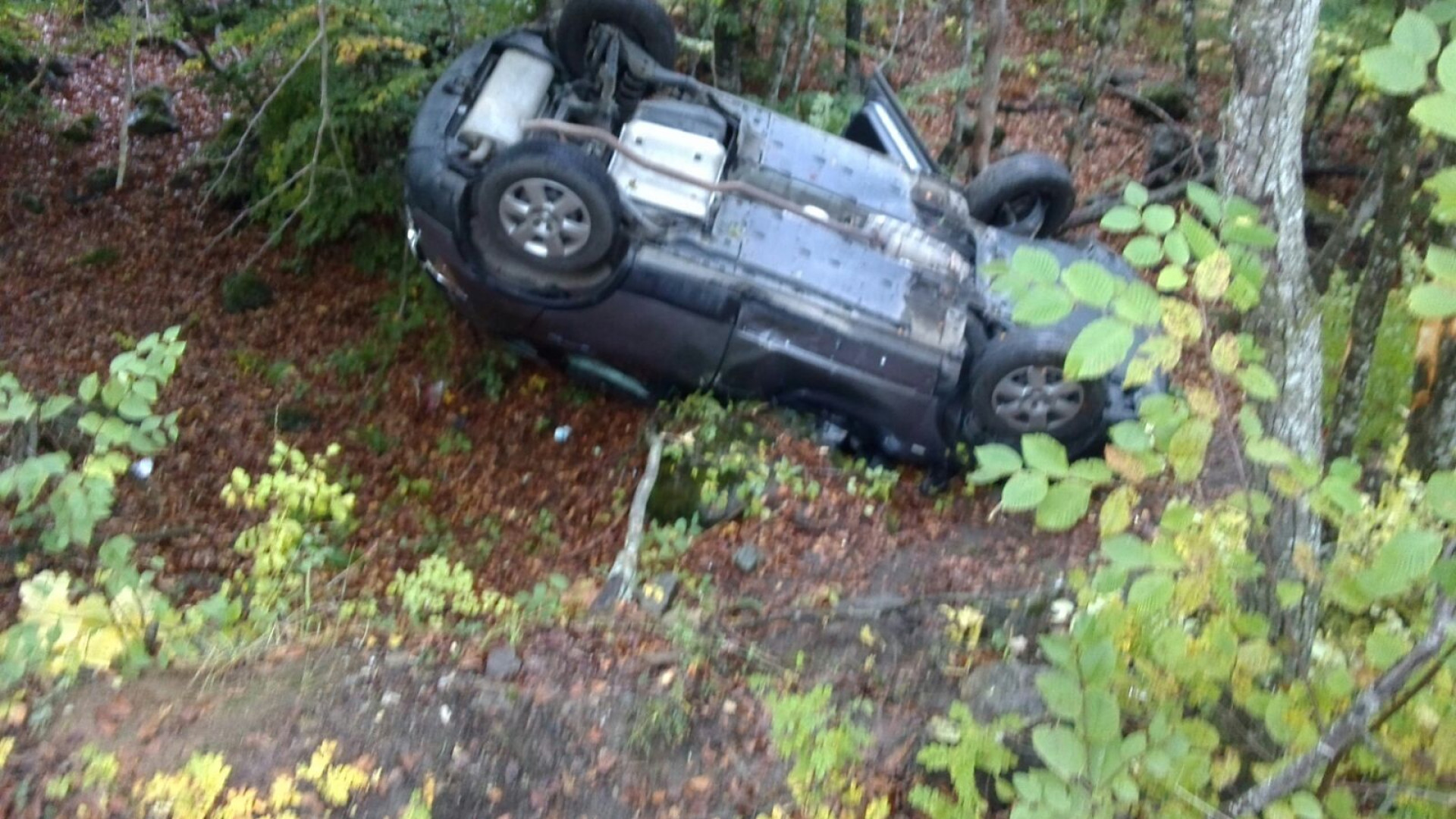 Auto nel fosso a San Biagio di Morfasso: ragazza incastrata e in condizioni serie