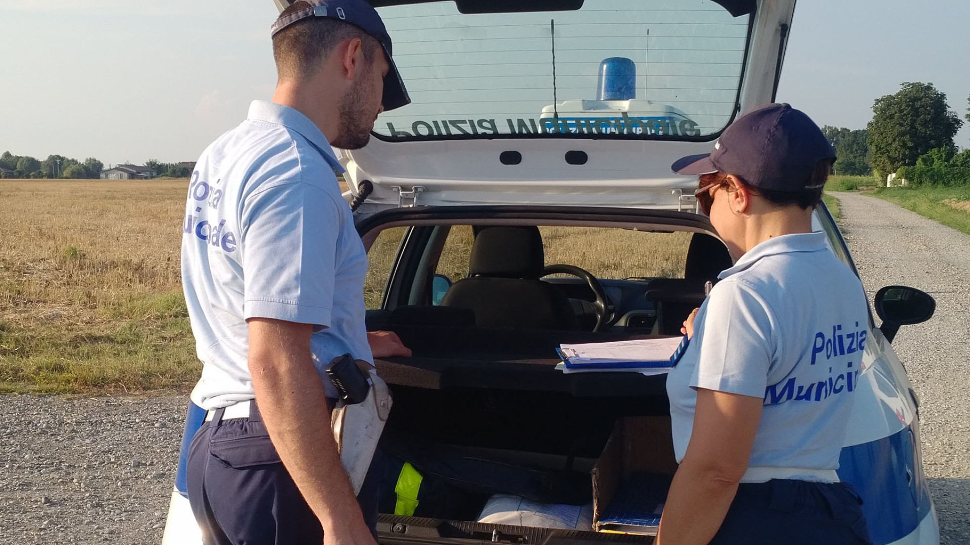 Condizioni inadeguate: due cani allontanati dai proprietari