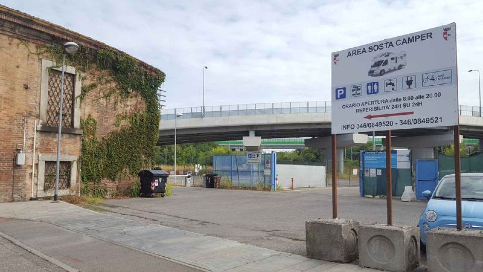 In oltre un anno quasi 600 utenti. Problemi: rumore dei treni e mancano le bici