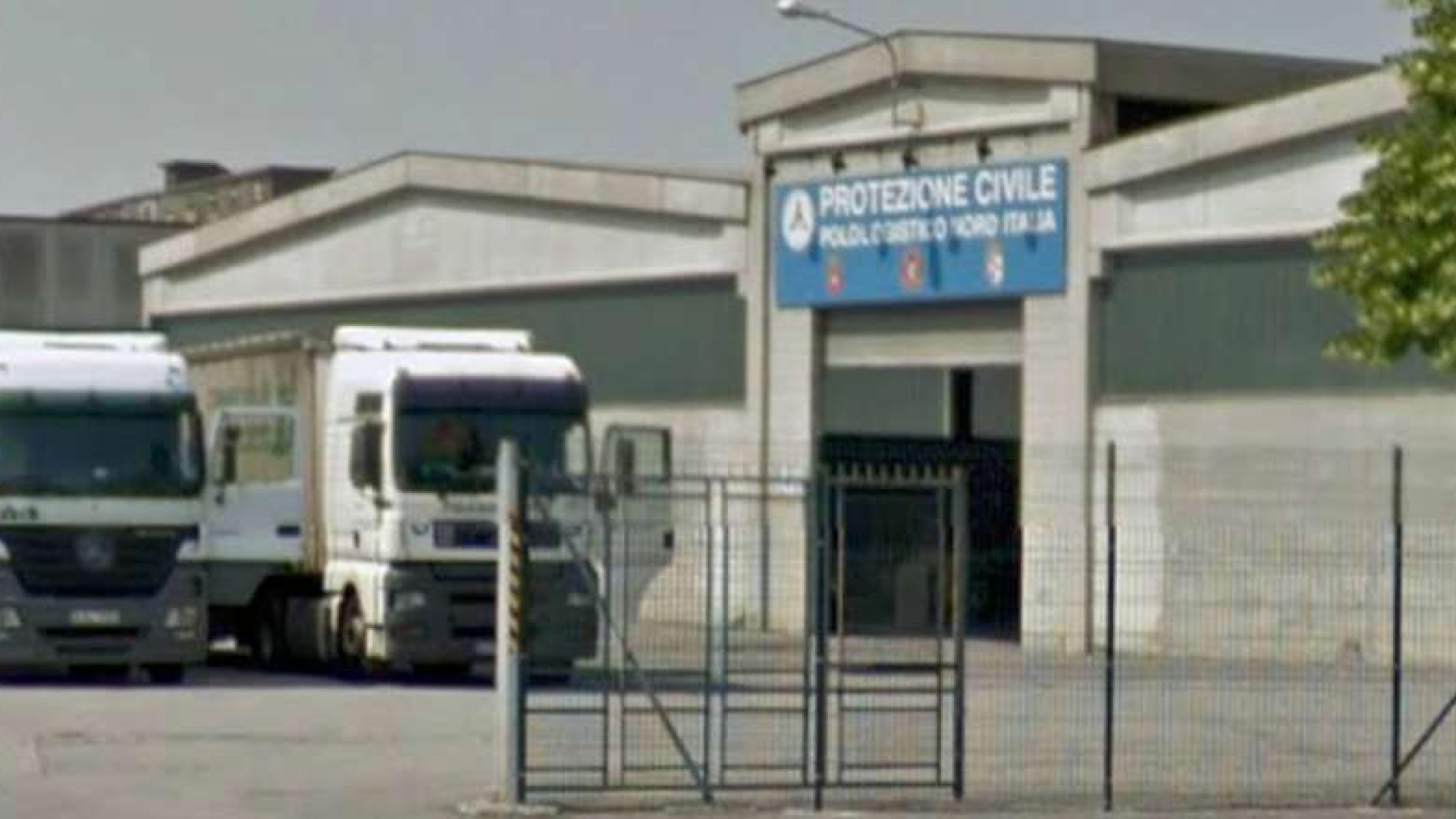 Protezione civile, prorogato l'affitto dei capannoni di via Pennazzi