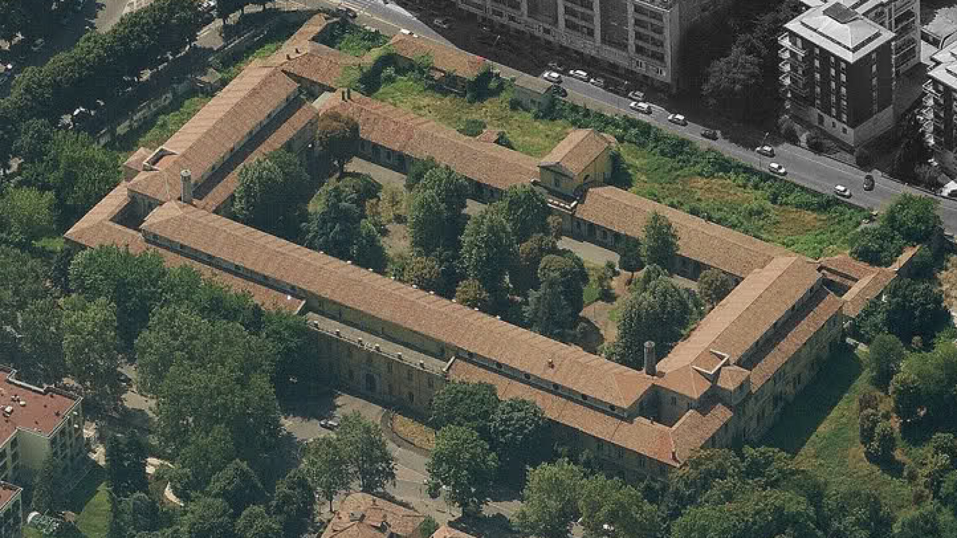 Ex ospedale militare verso il recupero: venerdì visita del ministro Gelmini