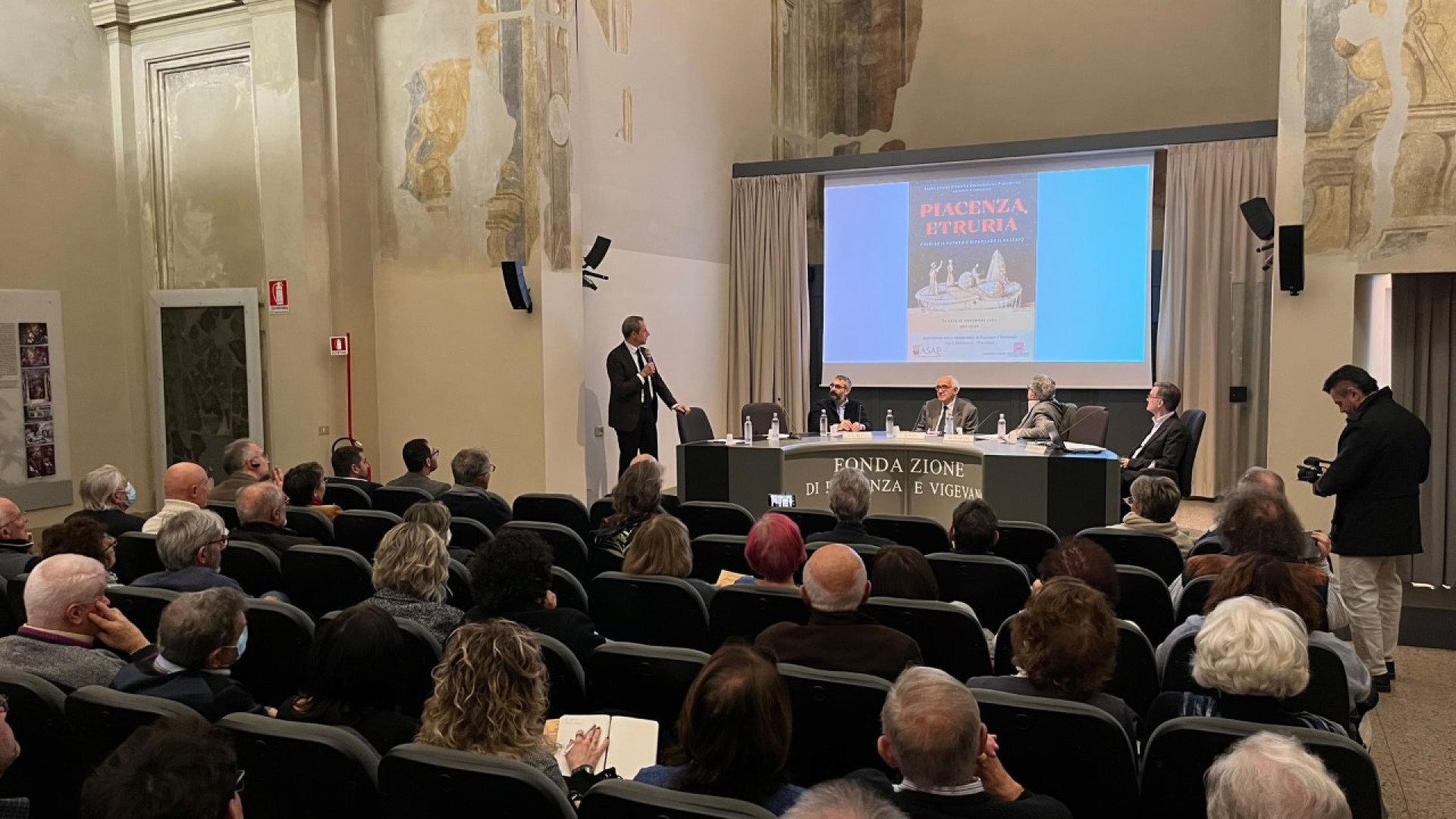 "Investiamo in studi e ricerche sul fegato etrusco, storia della nostra città"