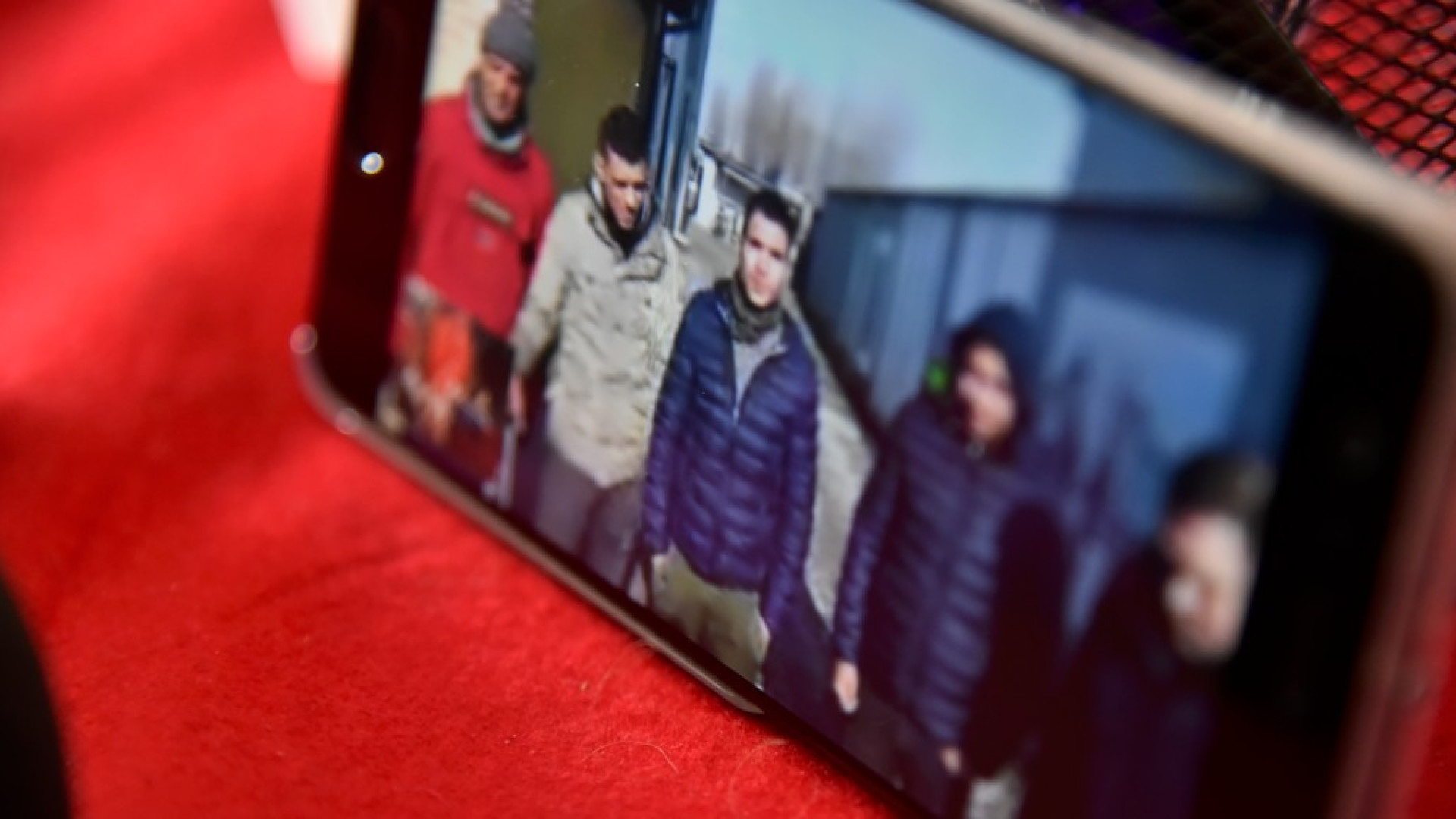 Divieto di dimora ai 12 facchini, parte la controffensiva Usb: ricorso e raffica di denunce