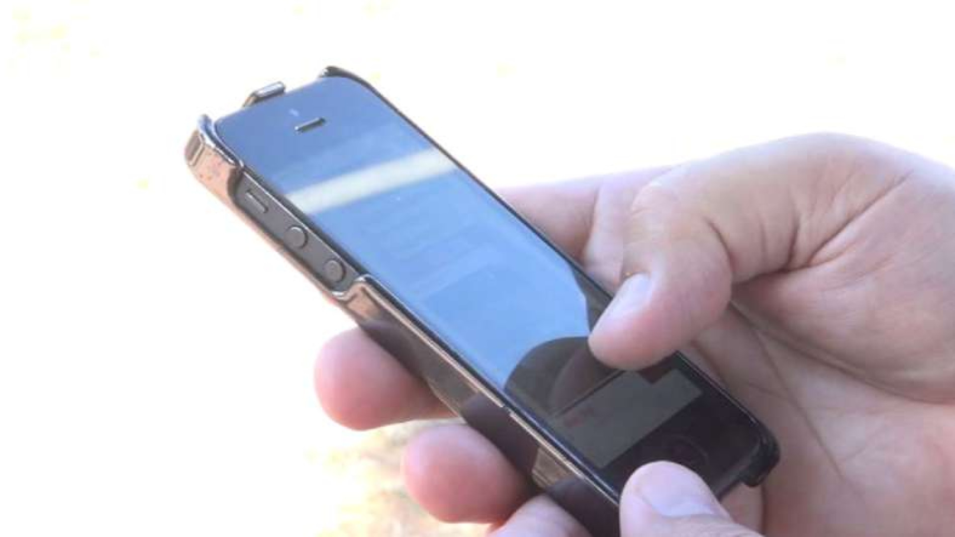 IT-alert, lunedì 10 luglio alle 12 il test: messaggio di allerta su tutti i cellulari