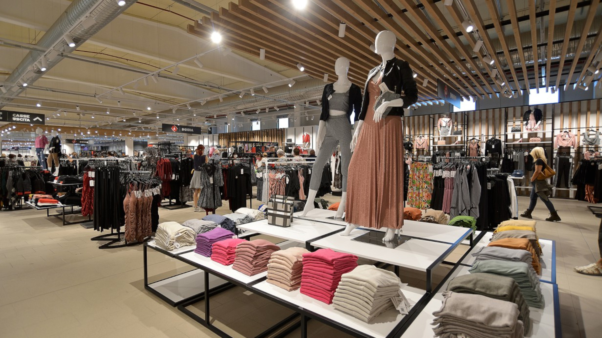 Rottofreno, nuovo megastore nell'ex-Mercatone Uno. "Dipendenti riassunti"