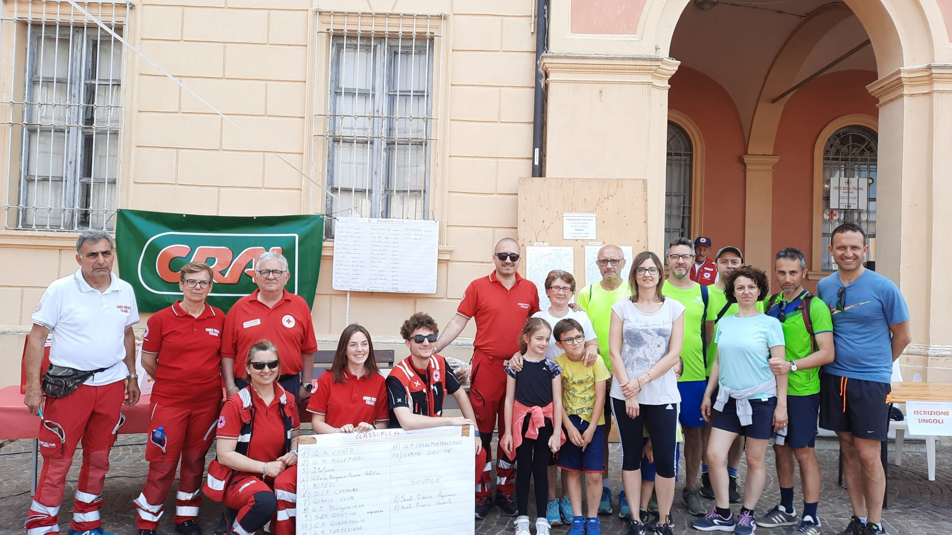 Oltre 500 marciatori in memoria di Cappelli, storico materassaio di Agazzano