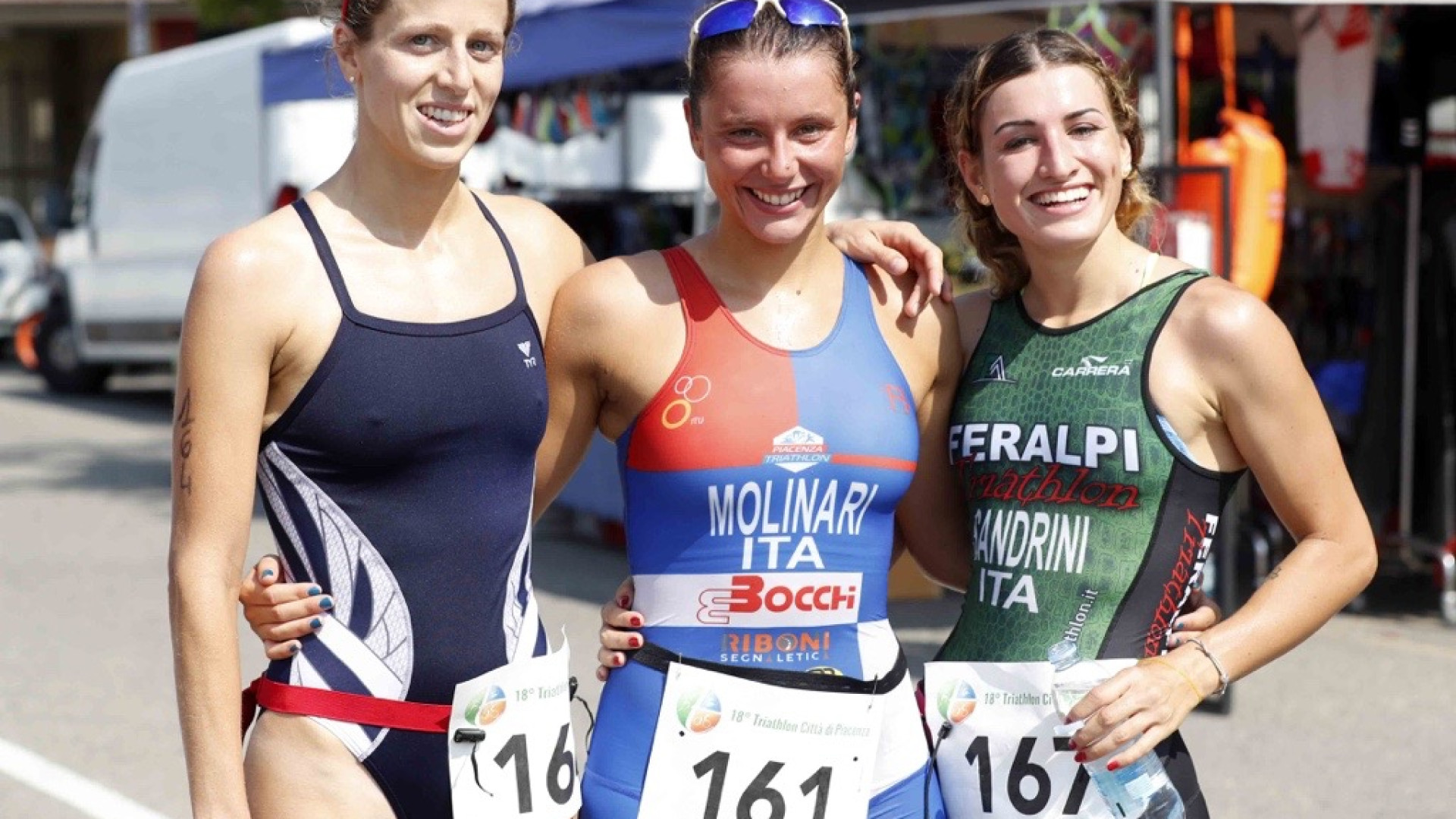 Splendida Tania Molinari: suo il Triathlon Città di Piacenza. LE FOTO