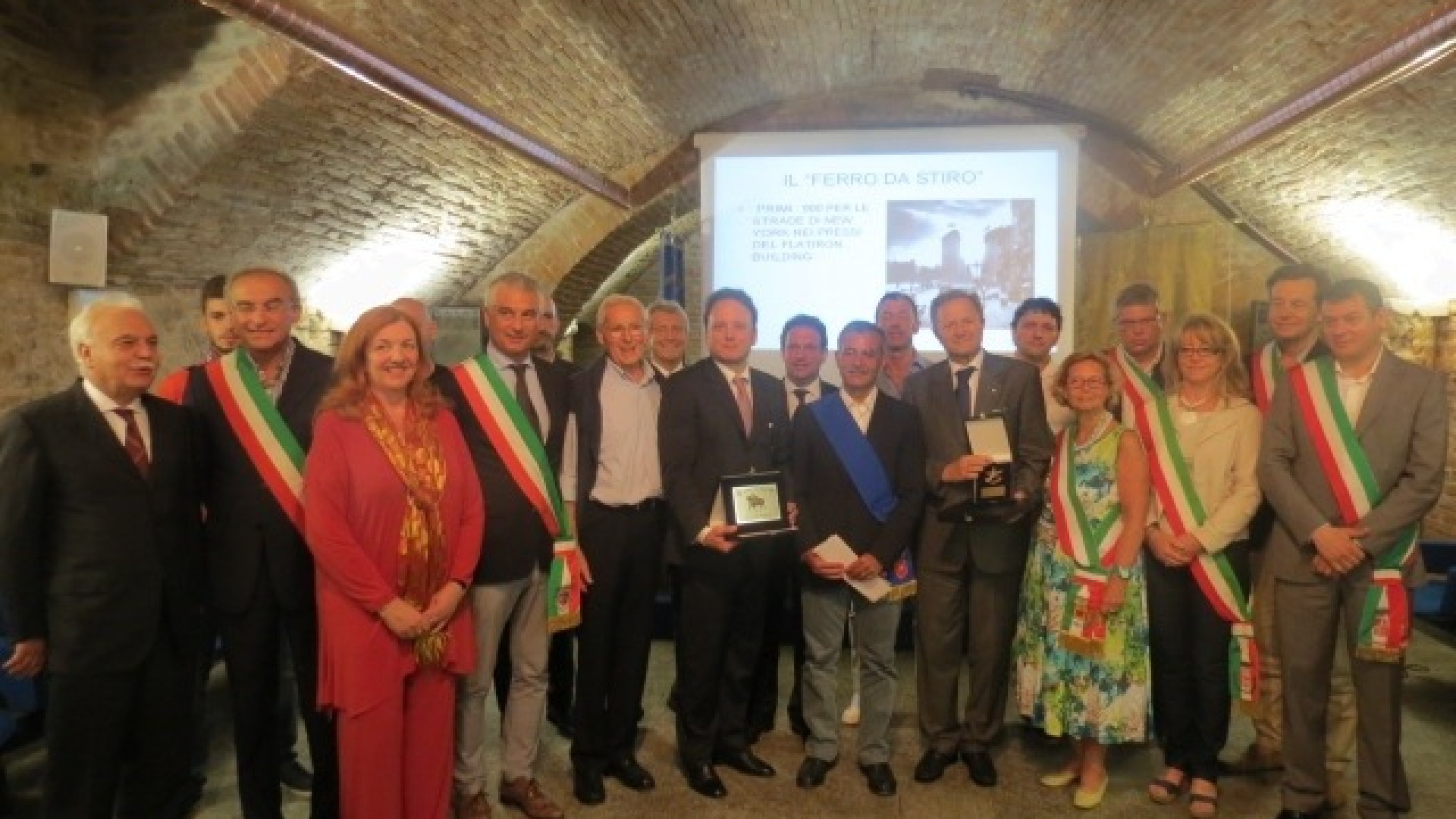Festa degli emigrati piacentini: Ido Picchioni e Oreste Foppiani i premiati