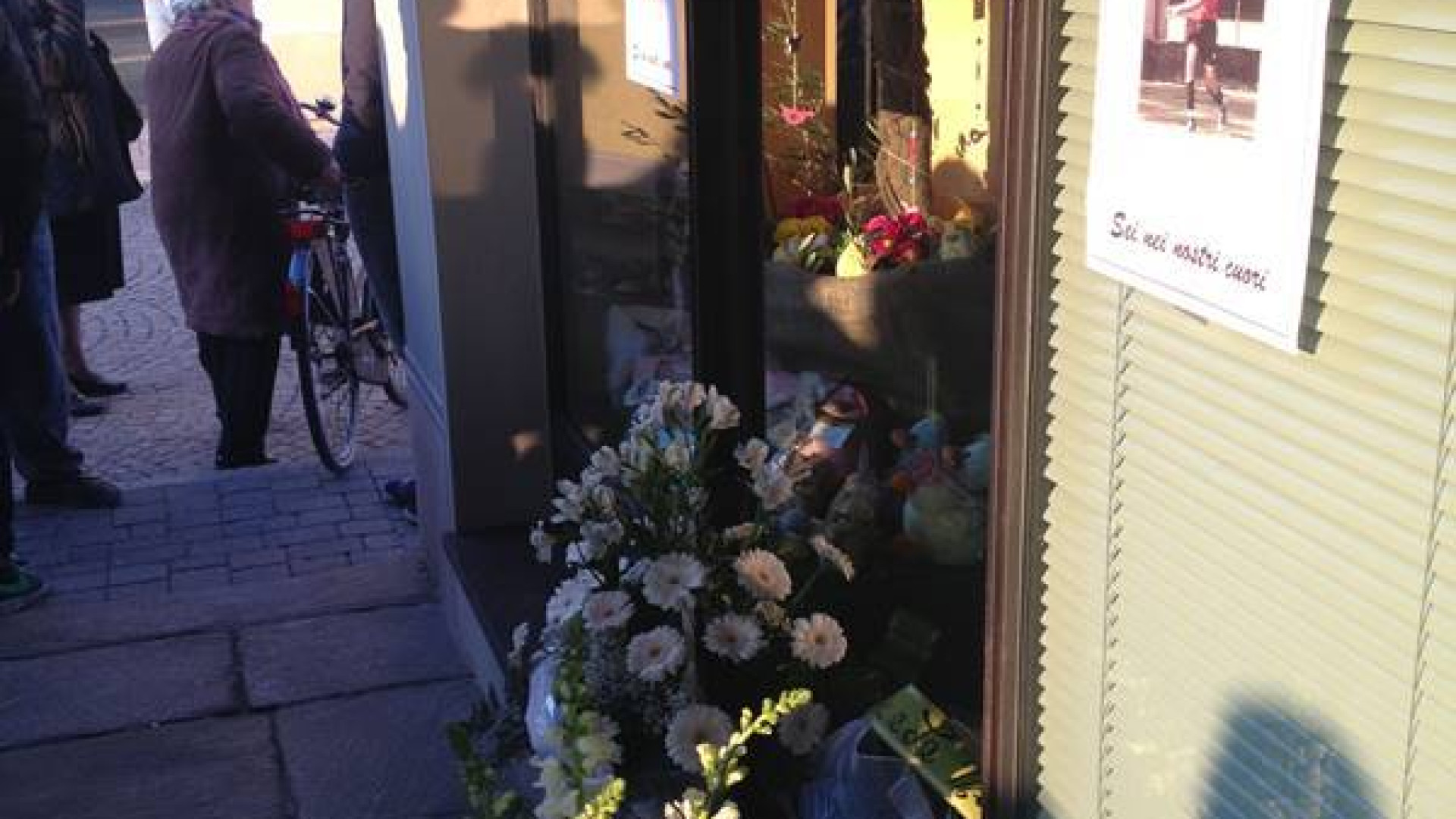 Tutta Cortemaggiore rende omaggio a Nicola. Martedì i funerali