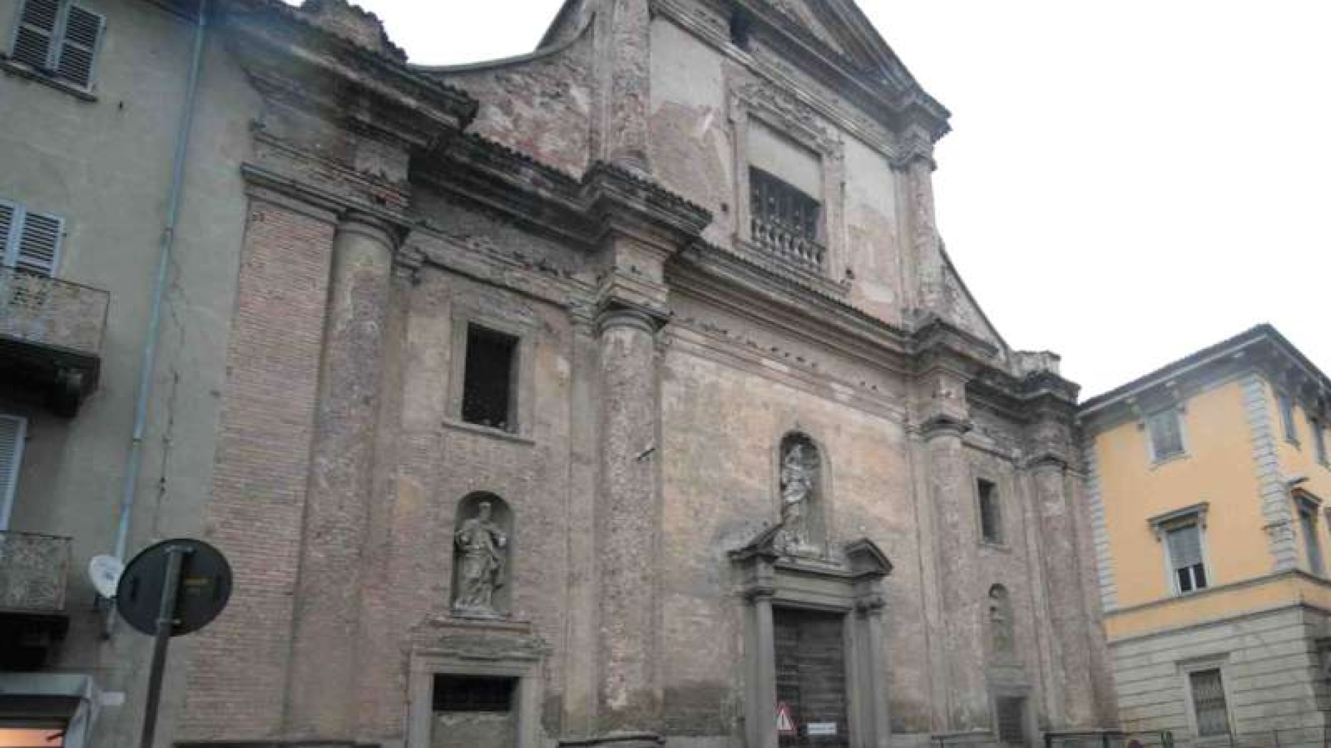 Chiesa del Carmine: laboratorio per studenti. A maggio i lavori
