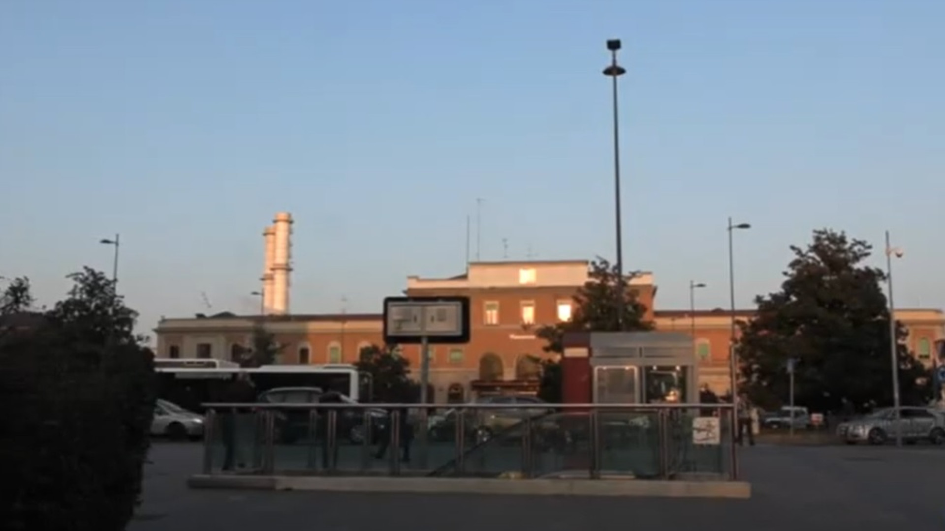 Reati in calo nel 2023 ma il sindaco chiede i militari nella zona della stazione