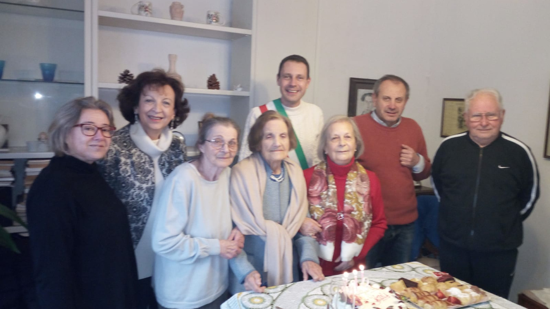 "Tanti auguri Santina", così Calendasco festeggia la centenaria Lecardi
