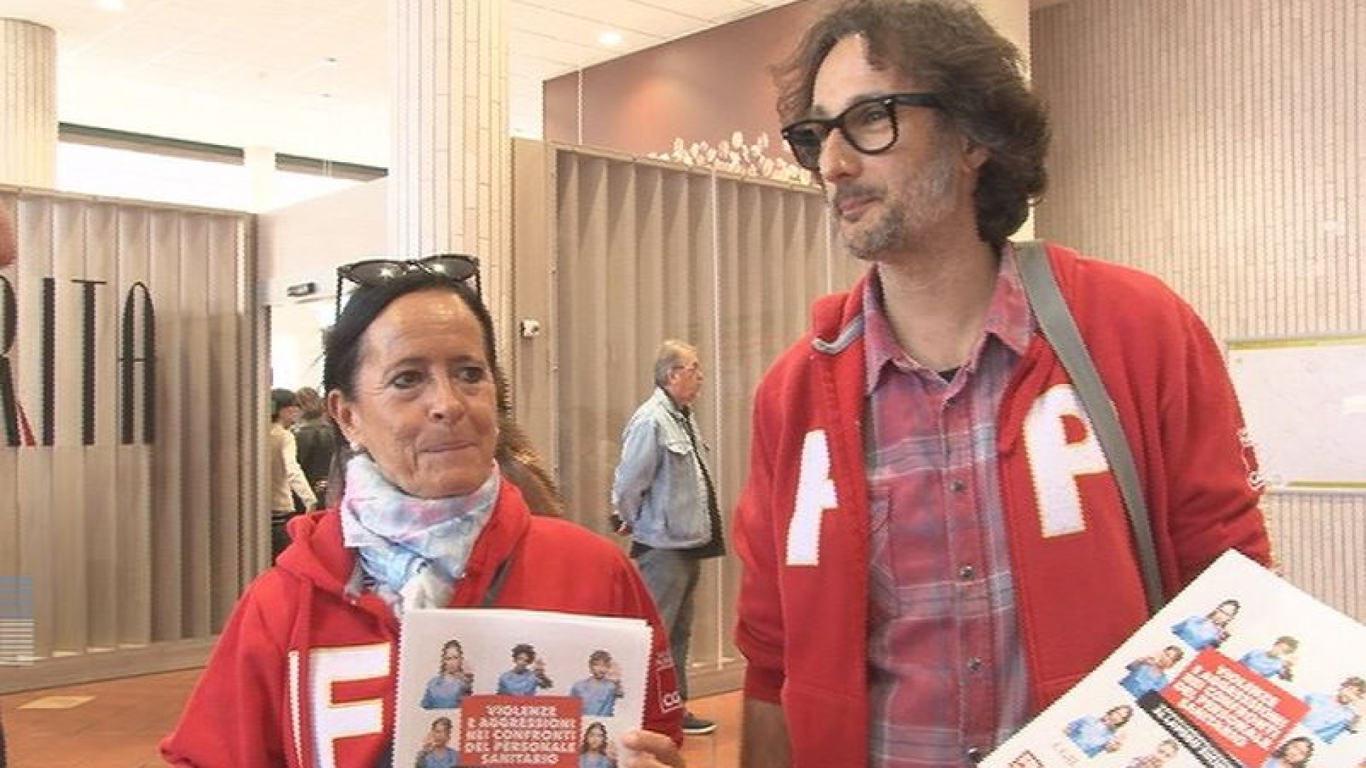Stop alle aggressioni a medici e infermieri: tre violenze al giorno in Italia