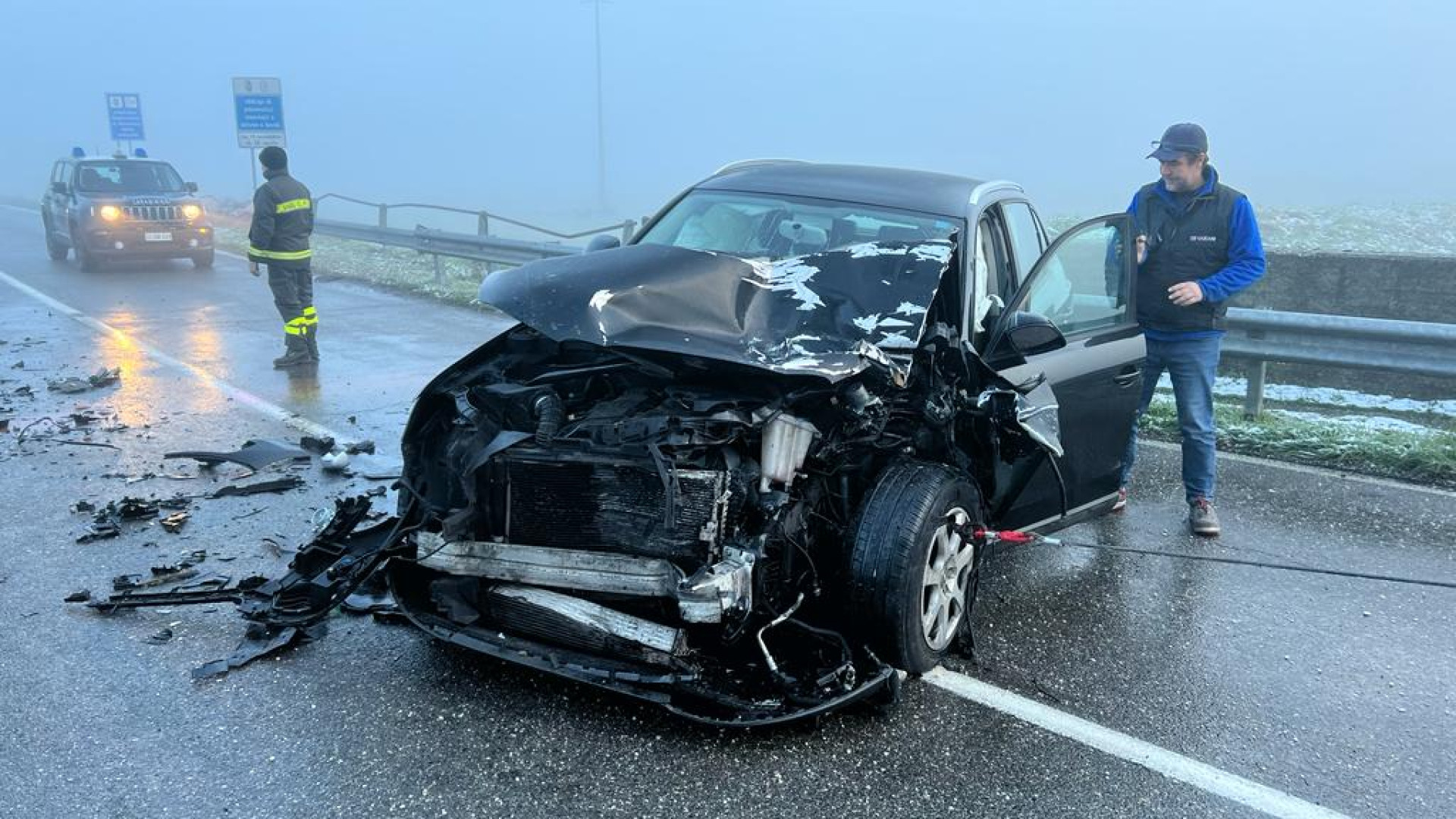 Incidente frontale tra auto e camion sulla provinciale di Monticelli. Ferita una donna