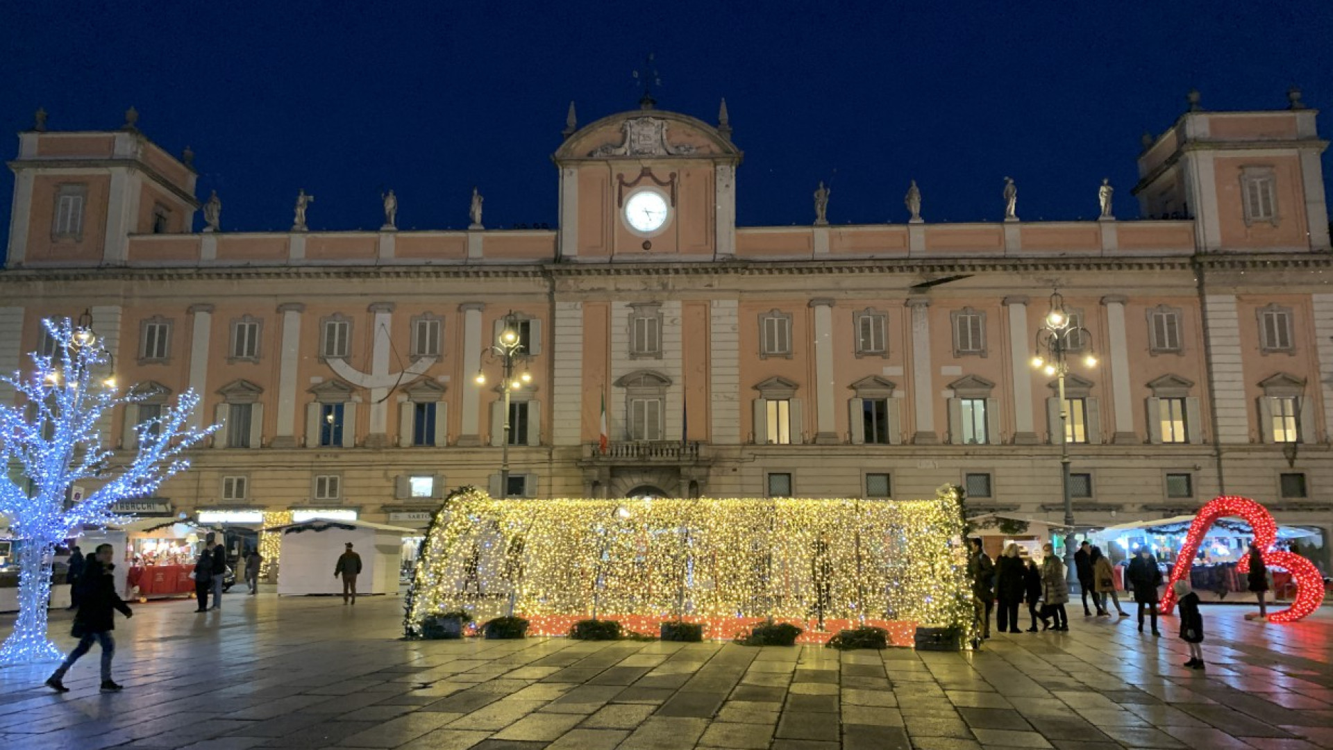 Niente Capodanno in piazza Cavalli: "Contagi in aumento, non ci sarà alcun evento"