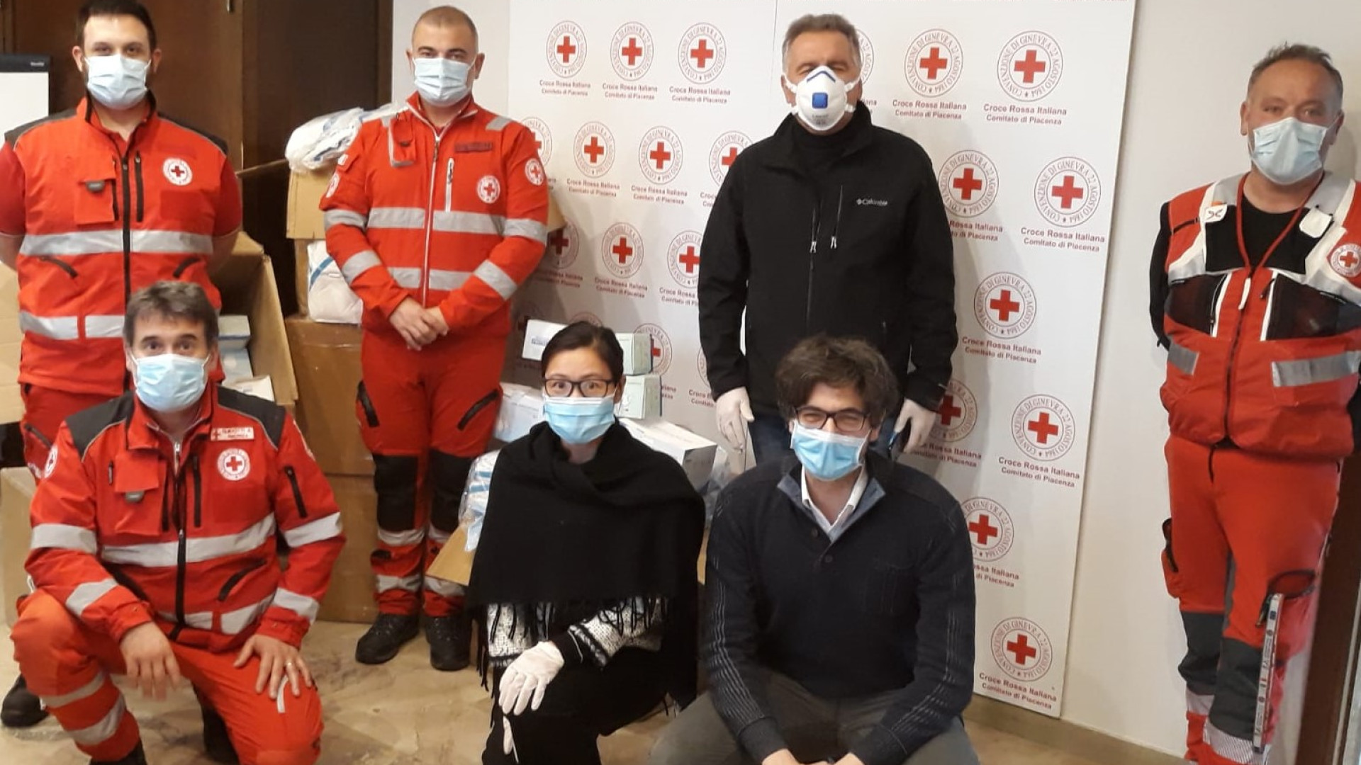 Dalla Cina donazione di mascherine e tute alla Croce Rossa di Piacenza