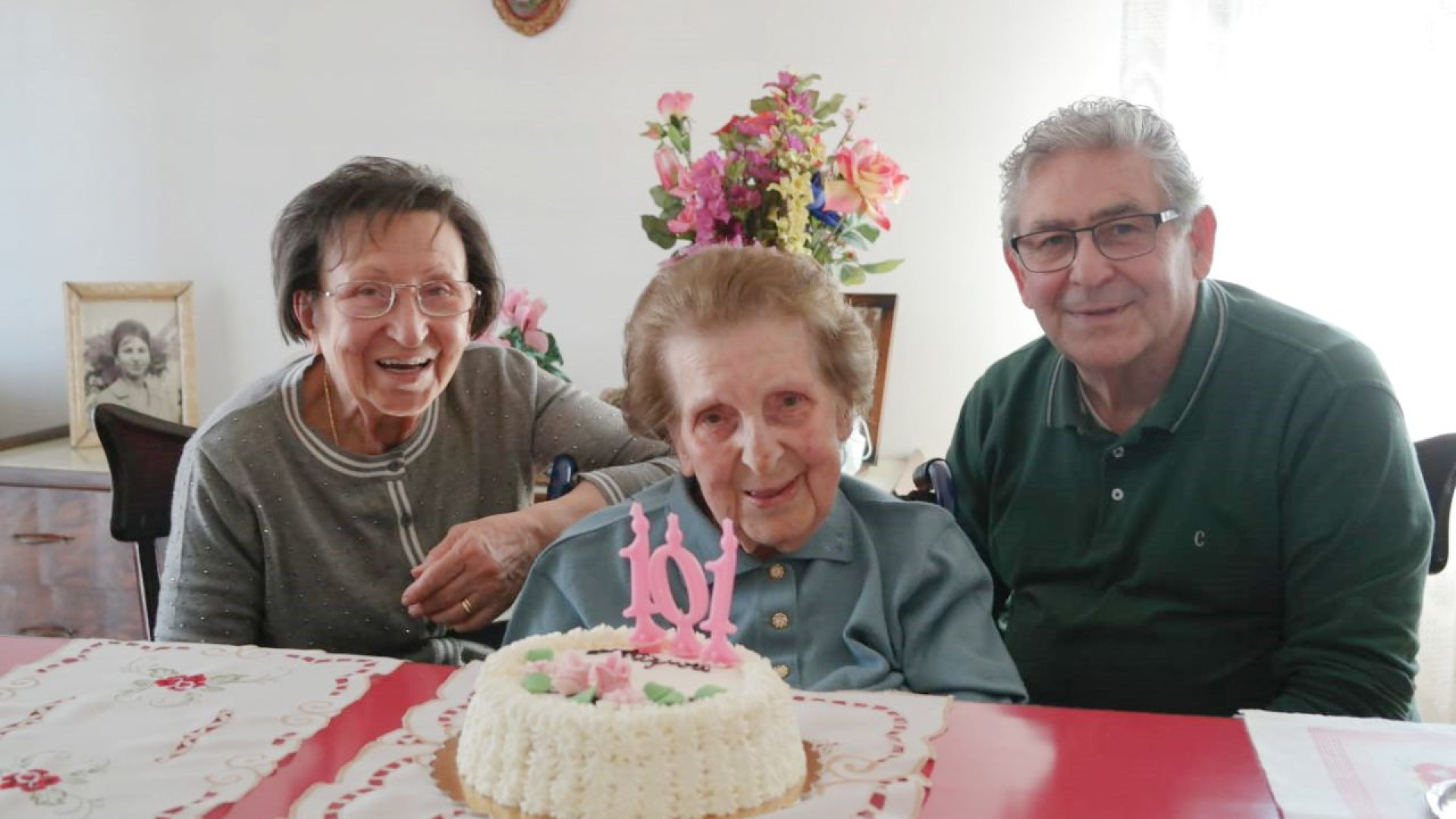 Nonna Pierina, 101 anni, in attesa del vaccino. "Sarebbe un bel regalo di compleanno"