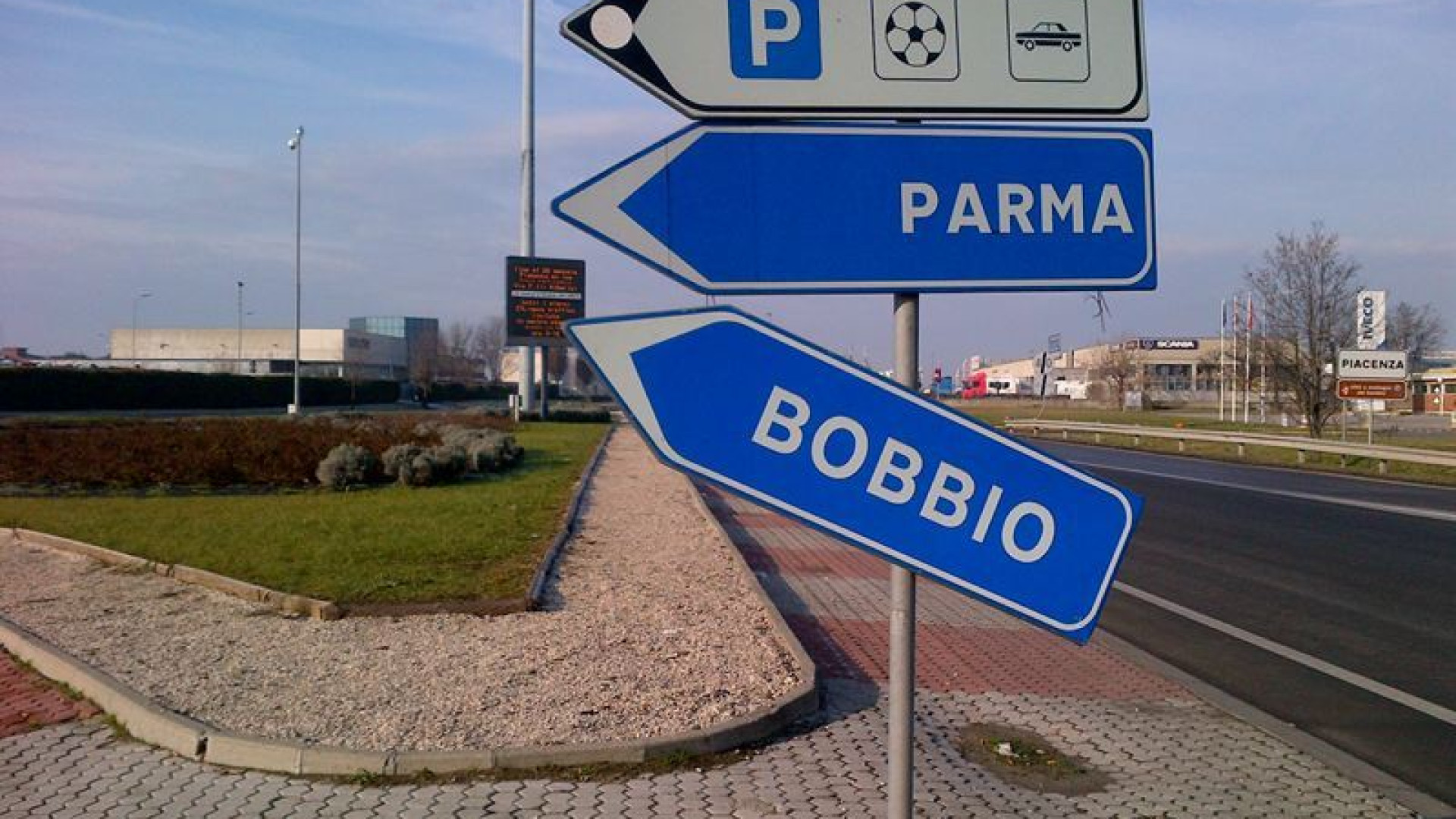 Per Bobbio? Di là, verso l'alto...