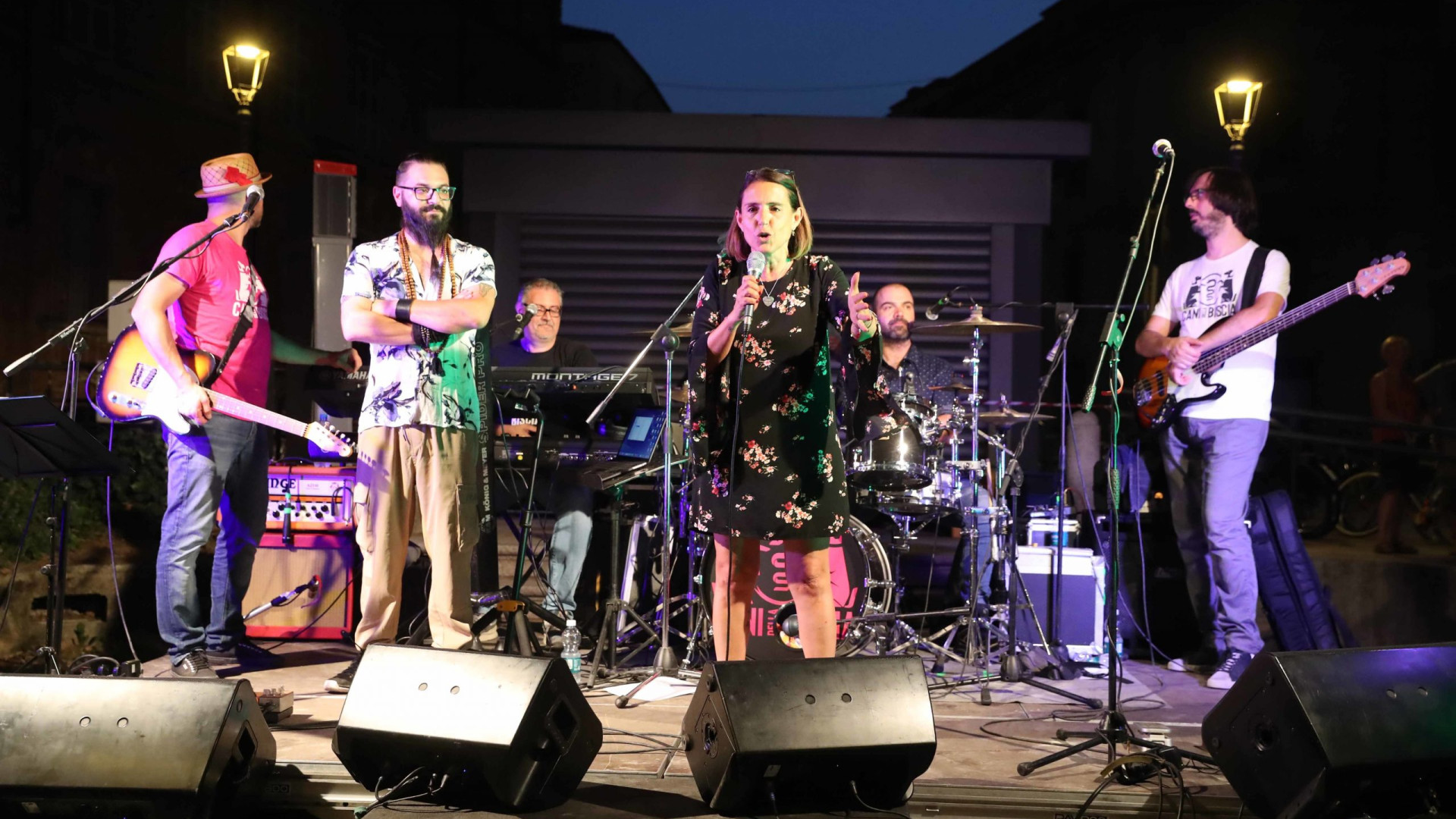 Tarasconi festeggia ai giardini Merluzzo: "Riaprirò il portone del municipio"