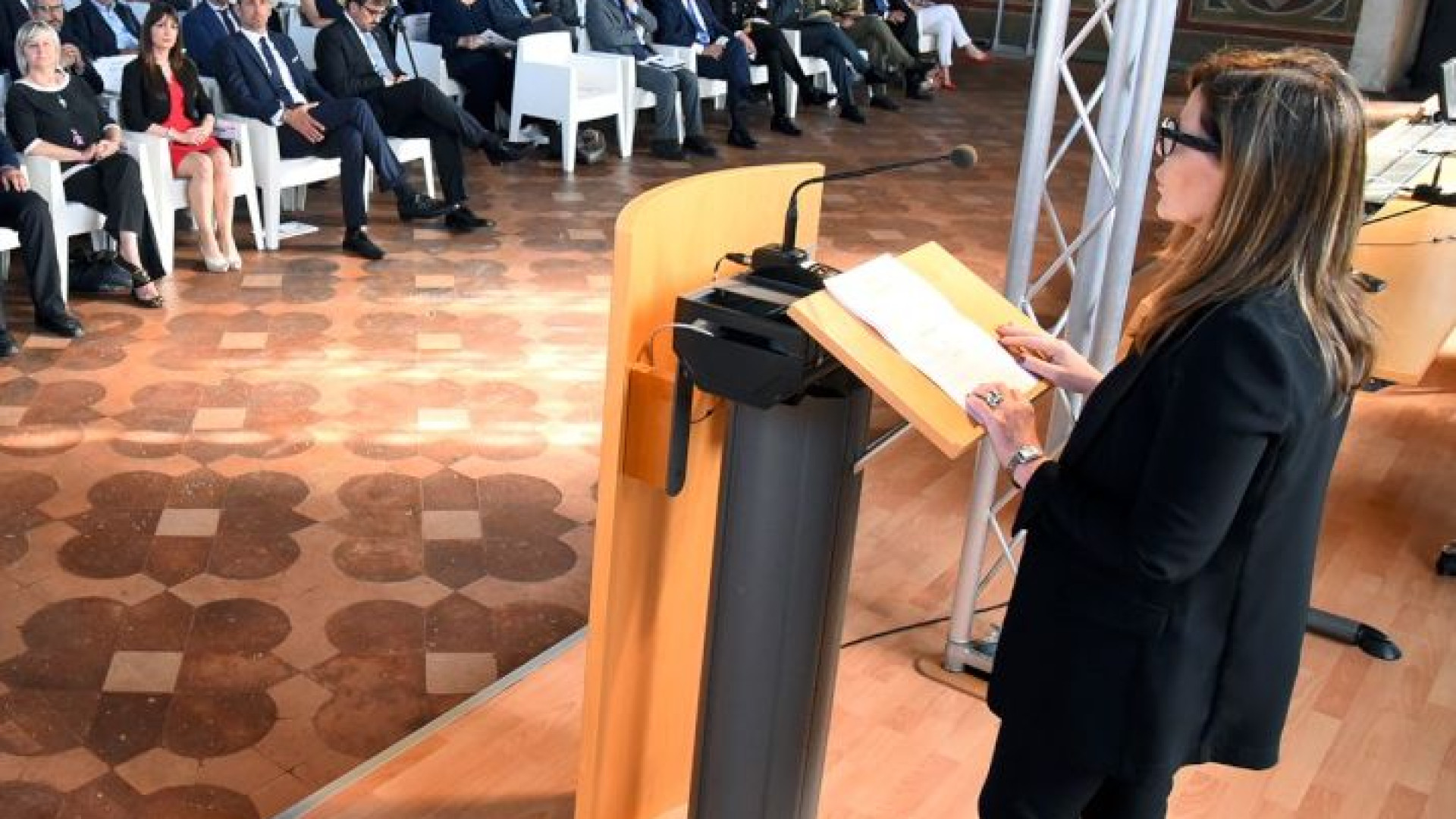 Il sindaco Barbieri a Camisa: "Sarò io l'assessore all'Industria"
