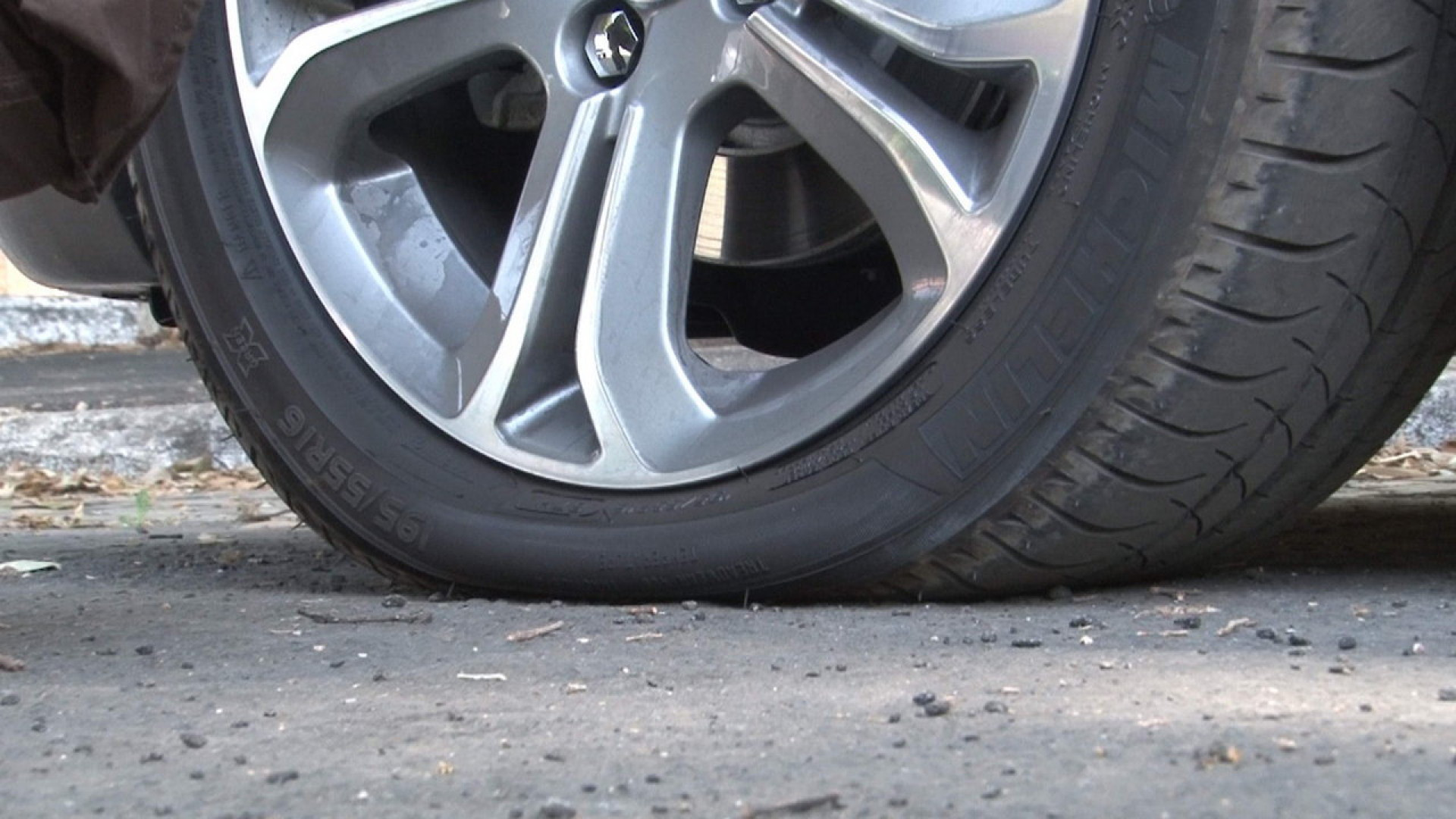 Gomme da neve o catene, da oggi l'obbligo. Sulle Provinciali scatterà il primo dicembre