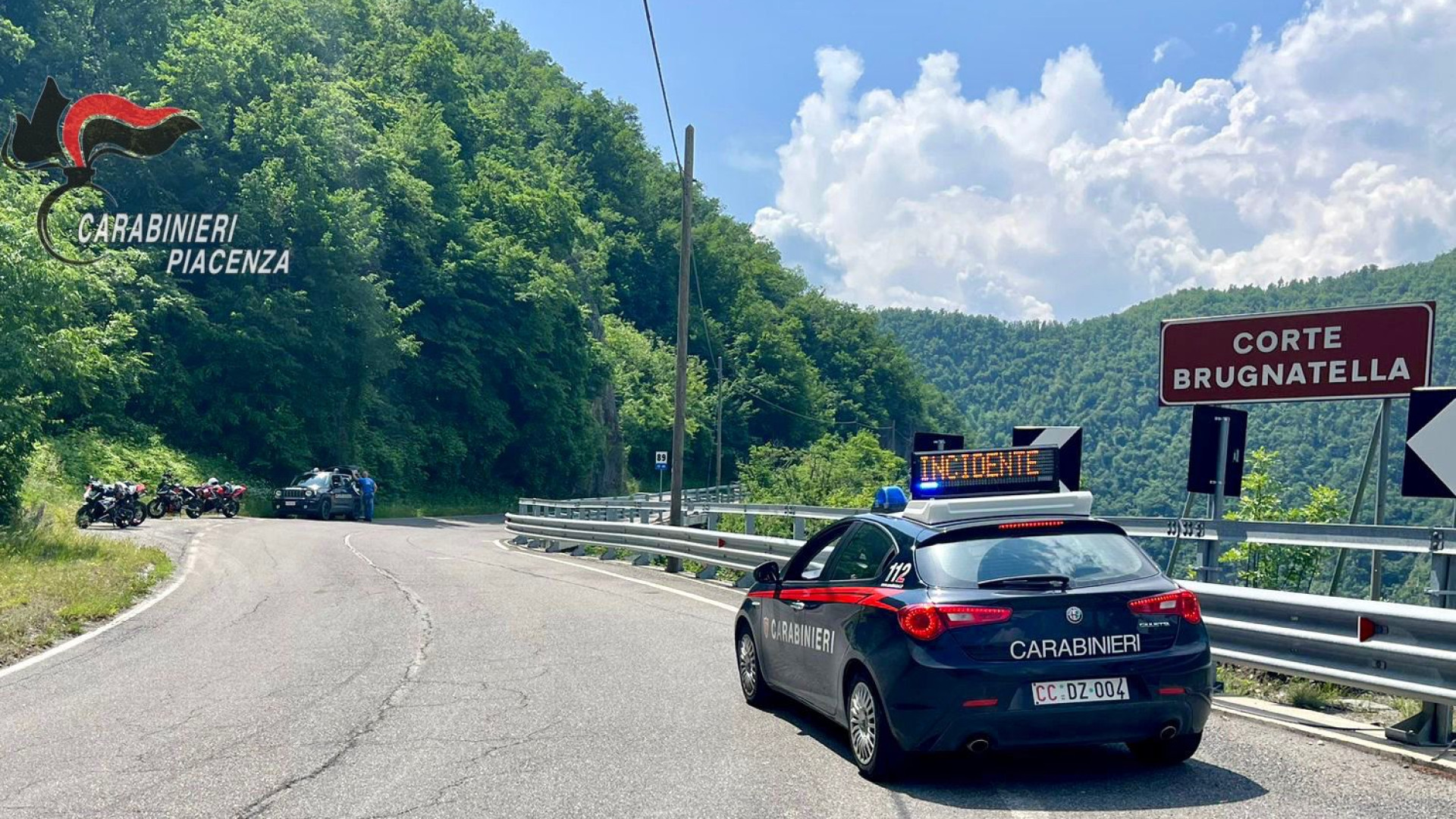 Statale 45, frontale tra due moto. Centauri all'ospedale in elisoccorso, sono gravi