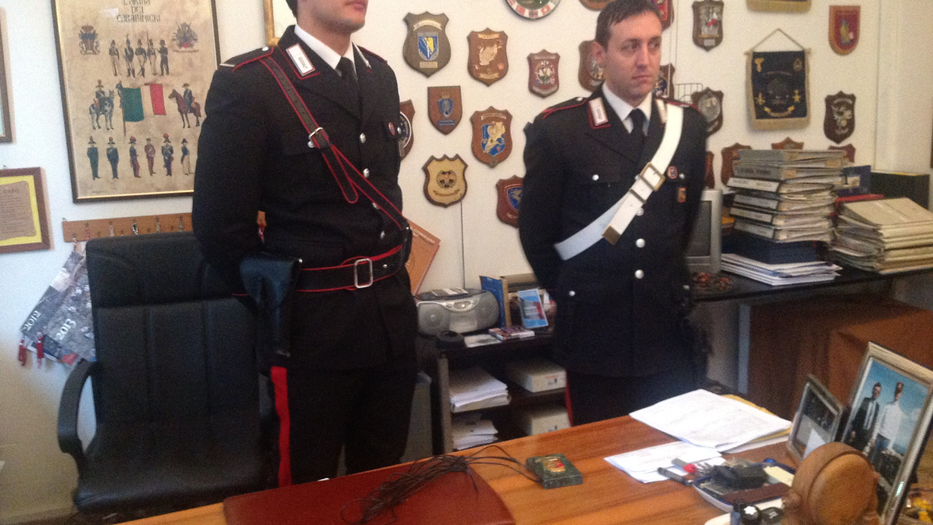 Gesto disperato dopo una delusione d'amore: salvato 19enne