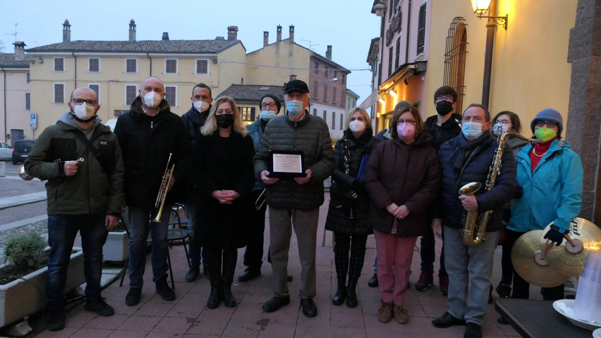 La banda Vignola celebra i 90 anni di Sandro Botti, ex sindaco di Agazzano