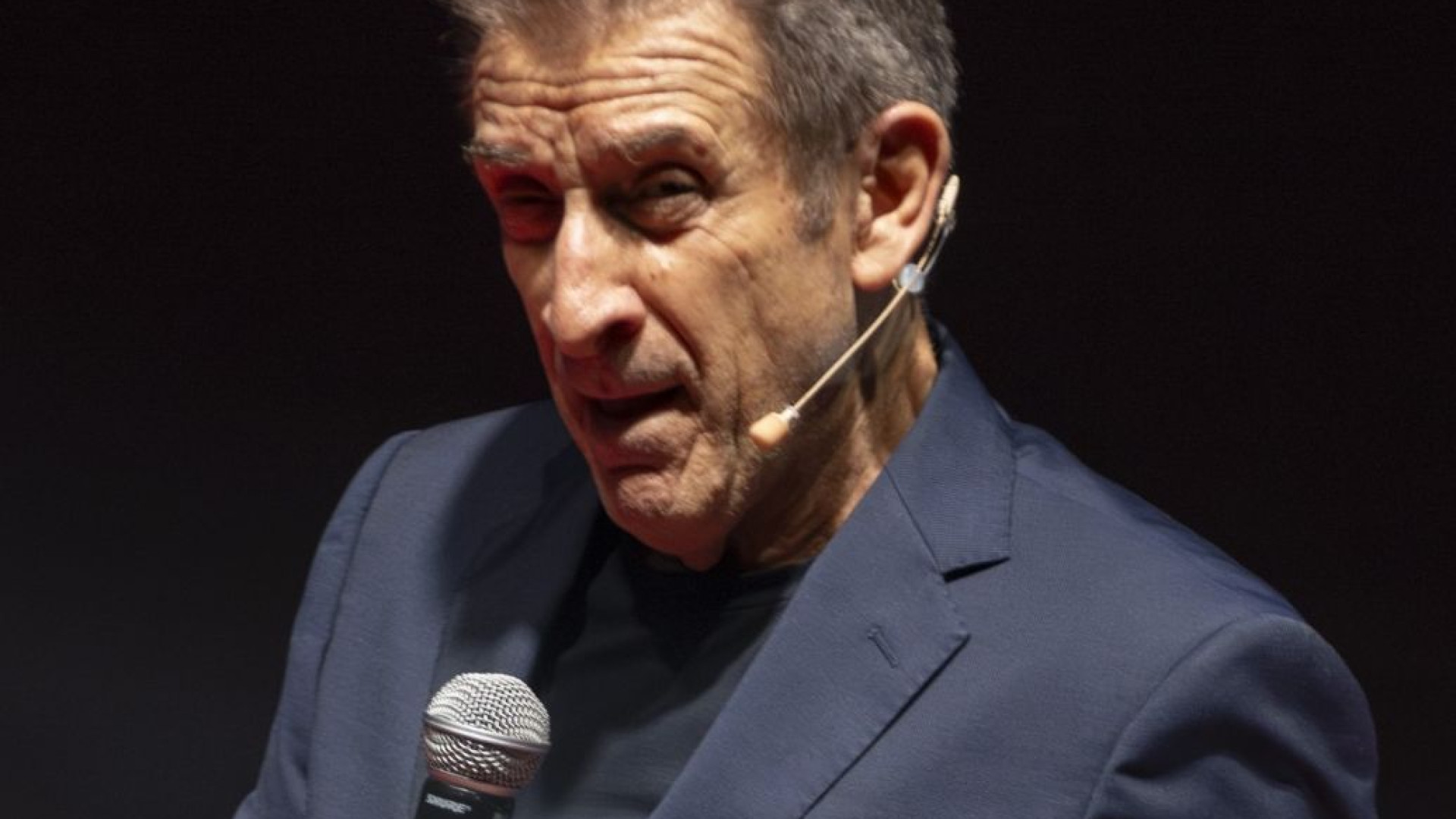 Ezio Greggio a Castel San Giovanni: "Una vita sullo schermo, torno a Striscia"