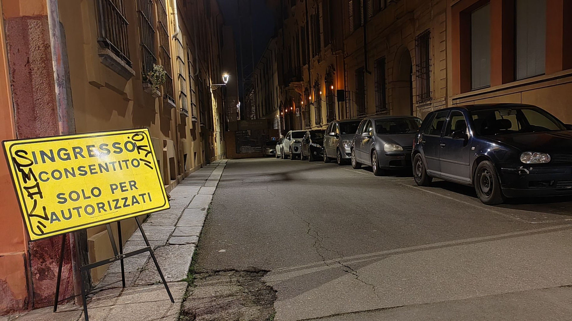 Proteste anche da Piazza Borgo: "Da salotto della città a degradante triste realtà"