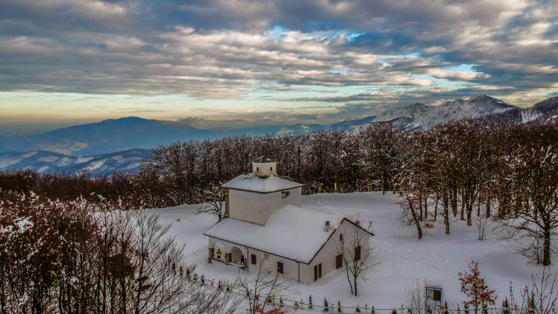 Neve, allerta di 24 ore: attesi 20 cm in pianura e 50 in montagna