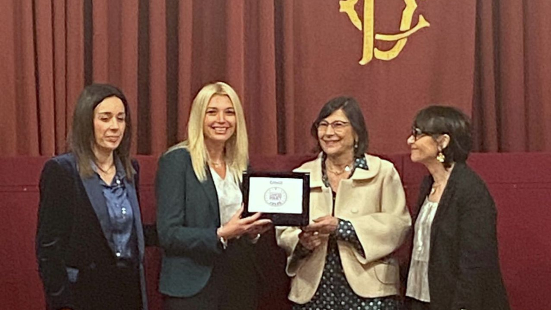 "Impegno nella Sanità", alla senatrice Elena Murelli il premio Cancer policy award