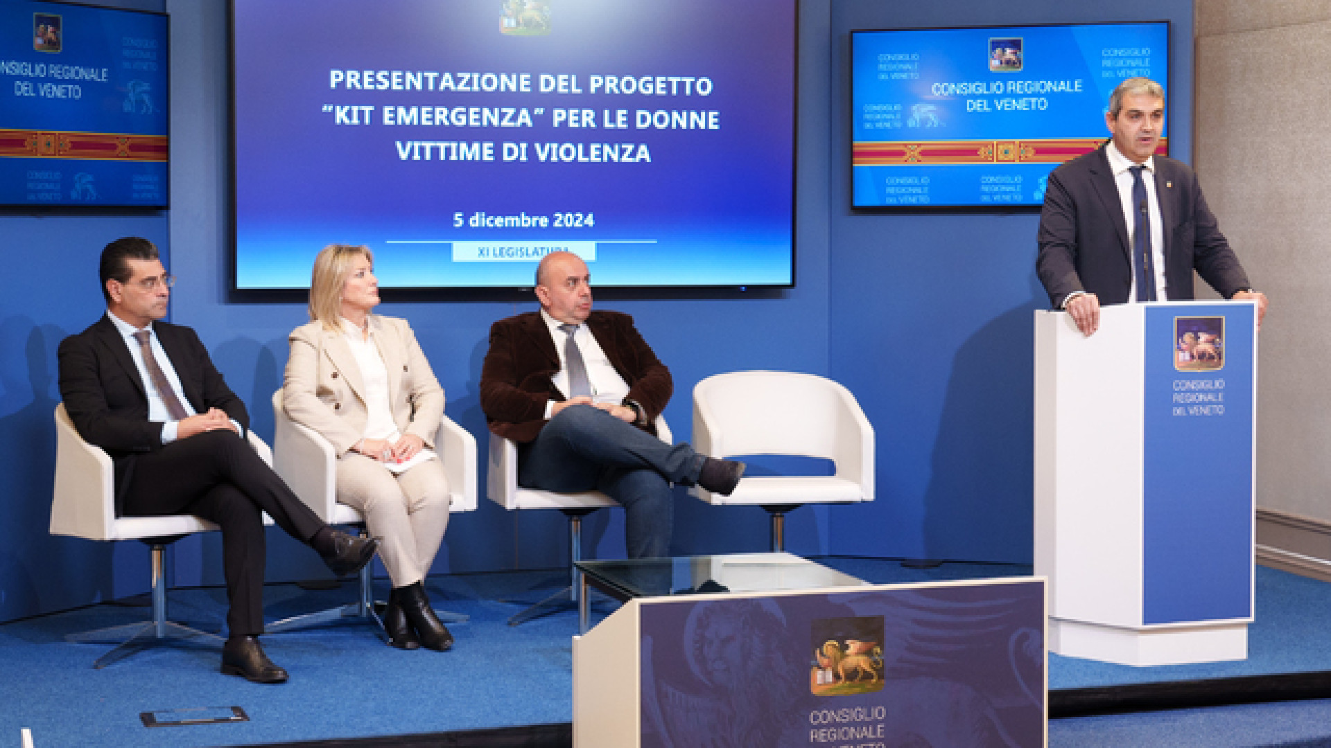 CRV - Presentato in Consiglio Veneto il 'Kit emergenza' per donne vittime di violenza