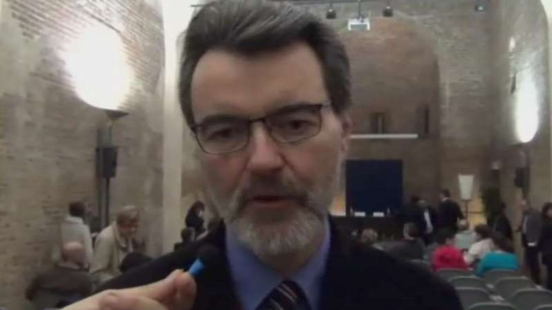 Azzardopatia malattia sociale: "Il giocatore d'azzardo perde lavoro e partner"