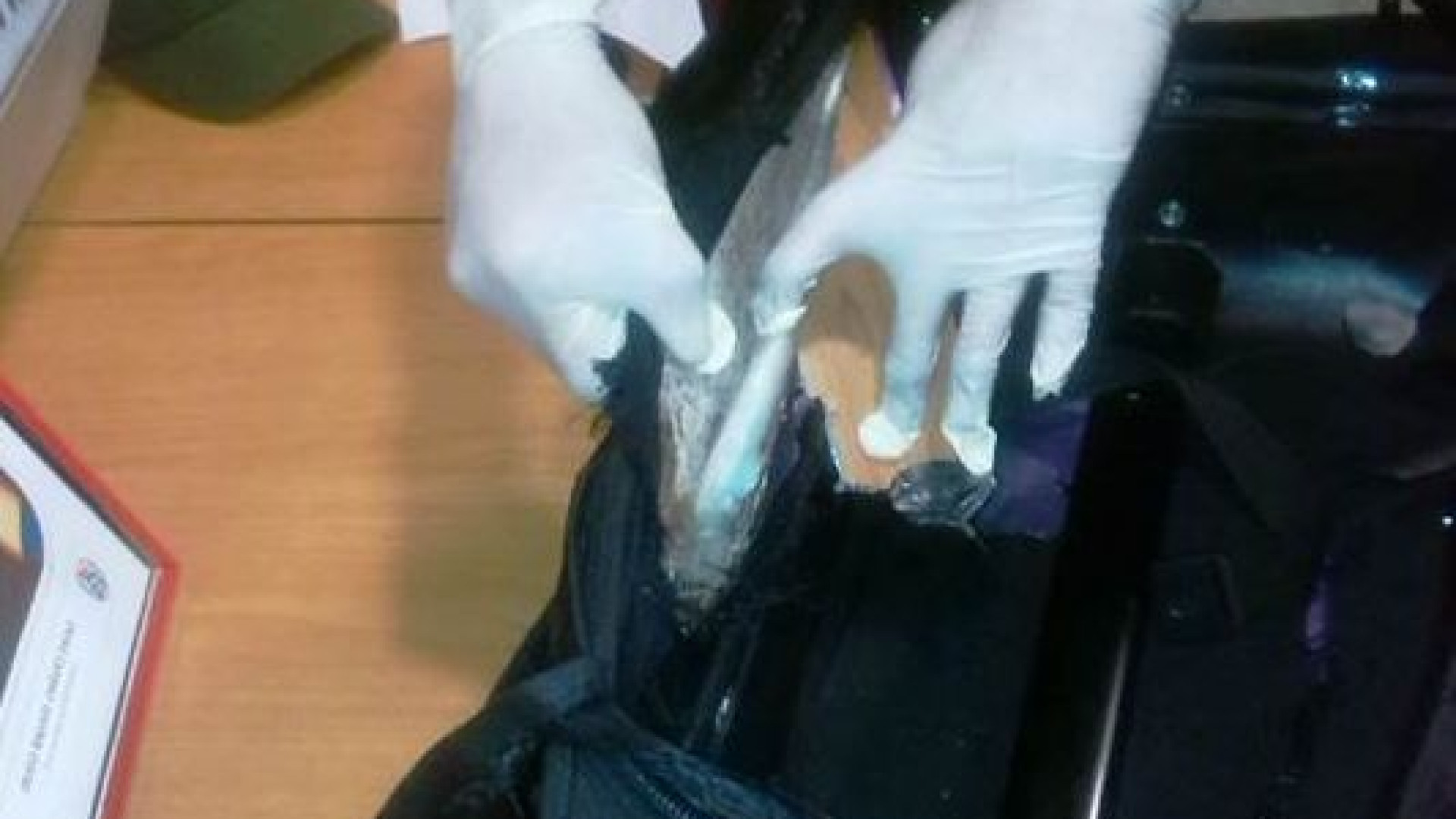 Estradato e ri-arrestato poliziotto che diventò corriere dalla droga