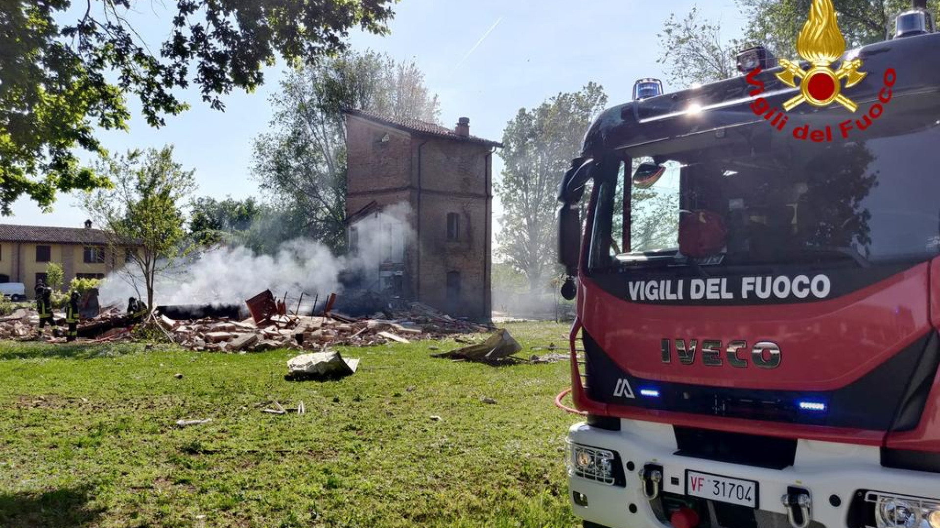 Fuga di gas con esplosione a Muradello: crolla una casa, salvo il proprietario