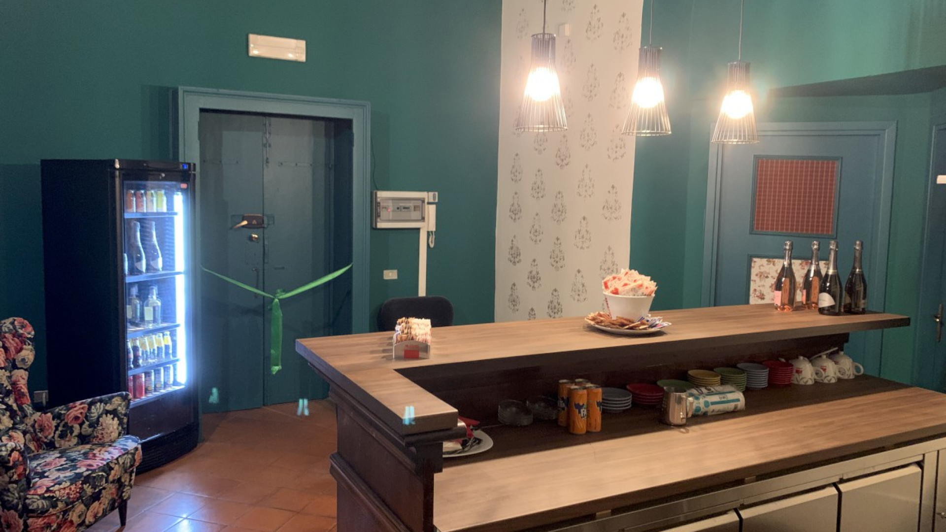 "Piccoli mondi", inaugurato in via Scalabrini il bistrot dell'inclusione sociale