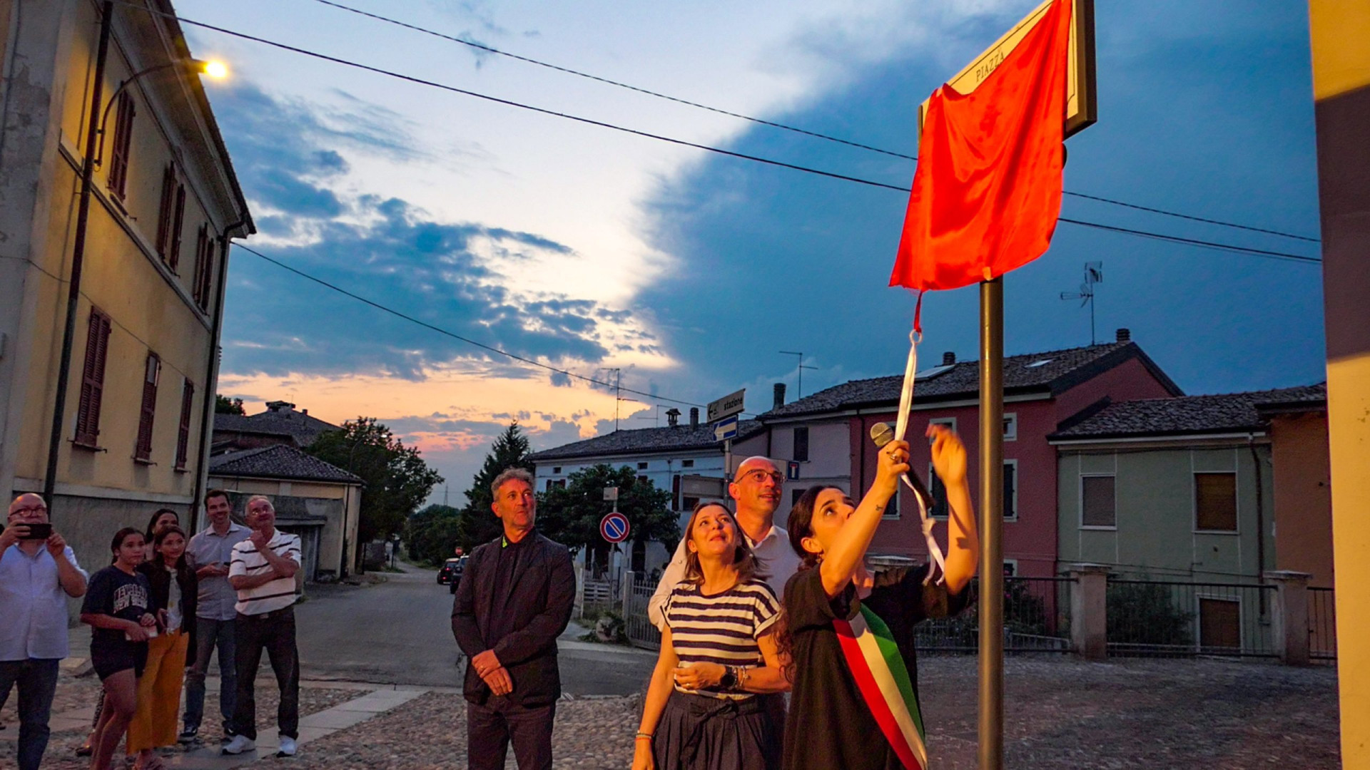 Sarmato, una piazza in ricordo di don Guerrino. "Qui amava incontrare le persone"